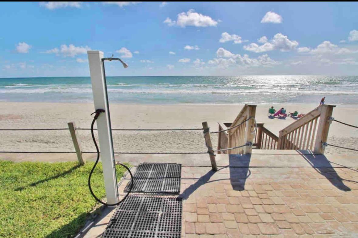 Apartment Beachside Serenity Private Balcony With Ocean View, Heated Pool, Bbq, King Bed *