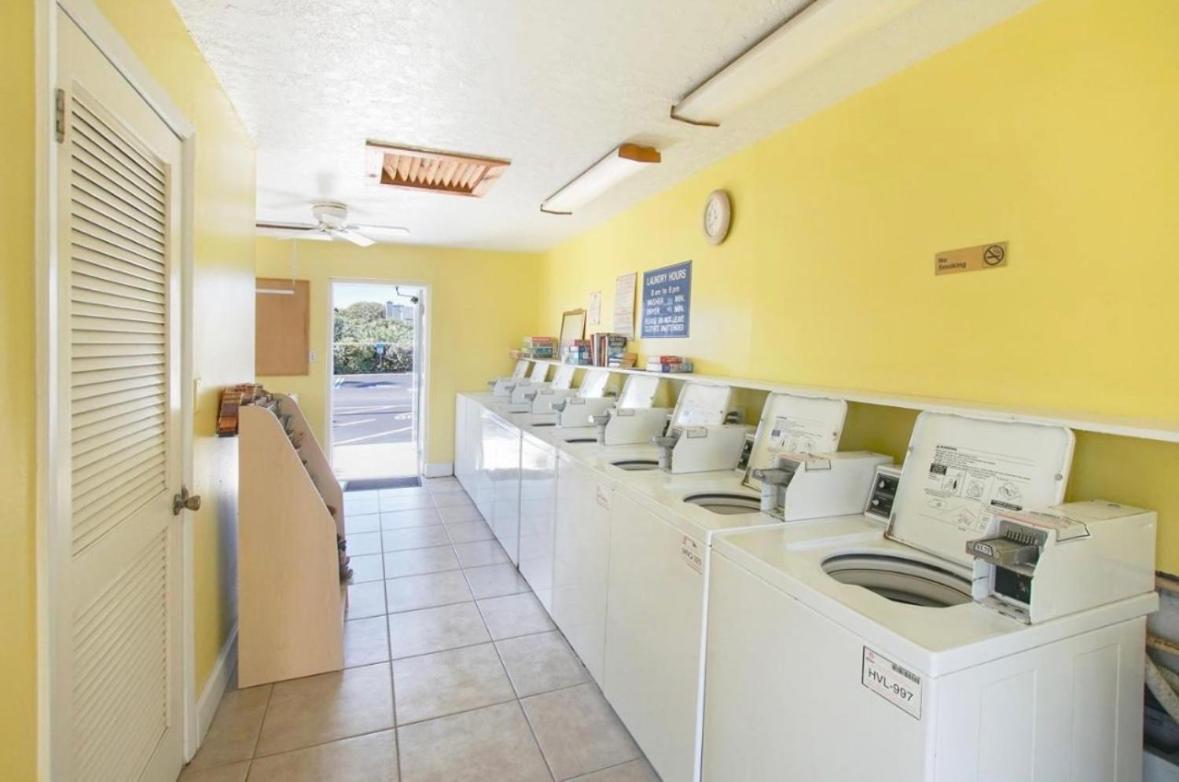 Beachside Serenity Private Balcony With Ocean View, Heated Pool, Bbq, King Bed *