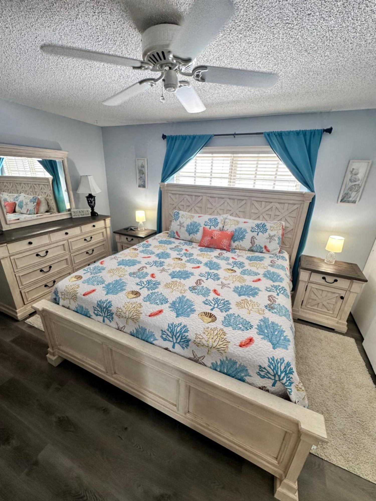 Beachside Serenity Private Balcony With Ocean View, Heated Pool, Bbq, King Bed Apartment New Smyrna Beach