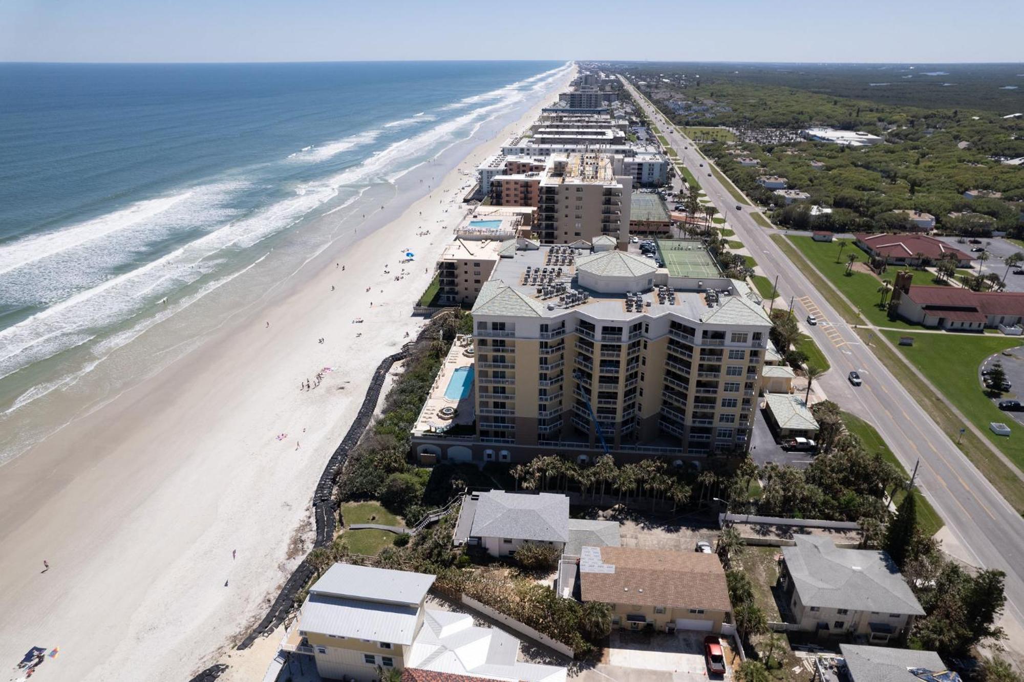 Oceanfront In Nsb On No Drive 4009s * New Smyrna Beach