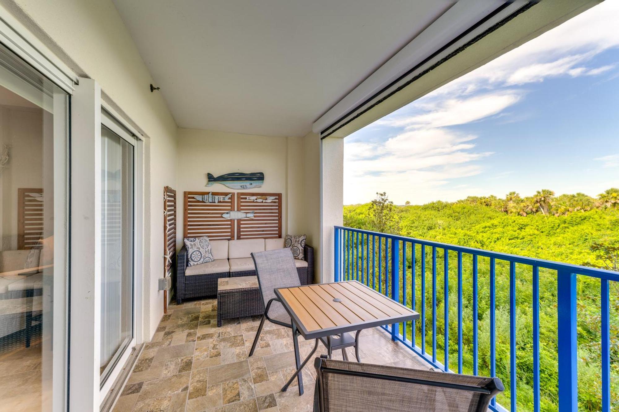New Smyrna With Balcony And Pool Access New Smyrna Beach