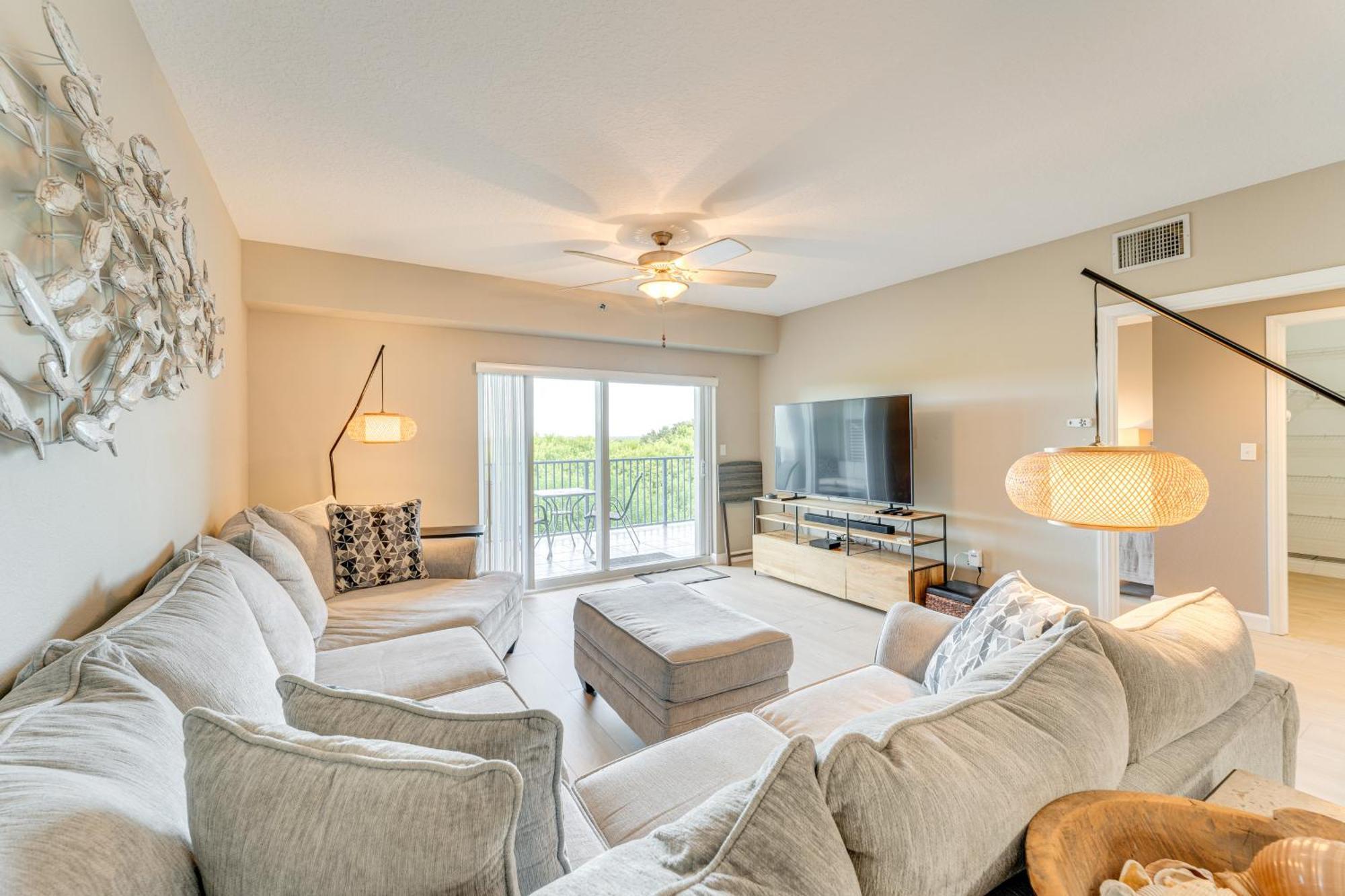 New Smyrna With Balcony And Pool Access Apartment New Smyrna Beach