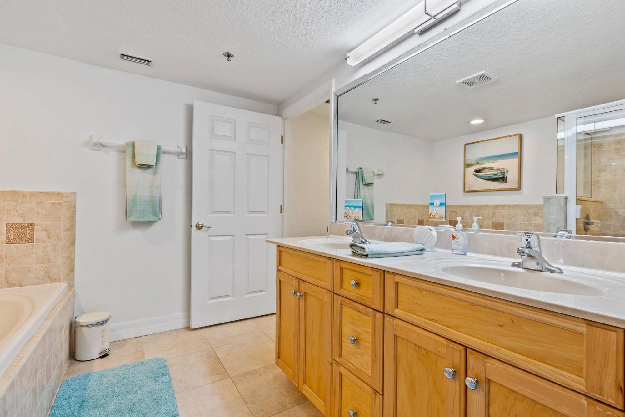 Oceanwalk 14-204 Access Pool Tennis Courts * New Smyrna Beach