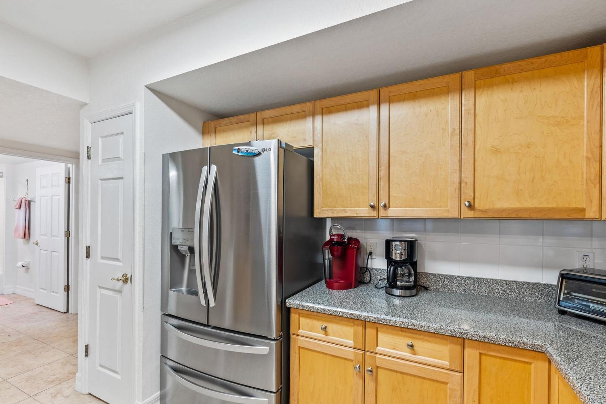 Oceanwalk 14-204 Access Pool Tennis Courts Apartment *