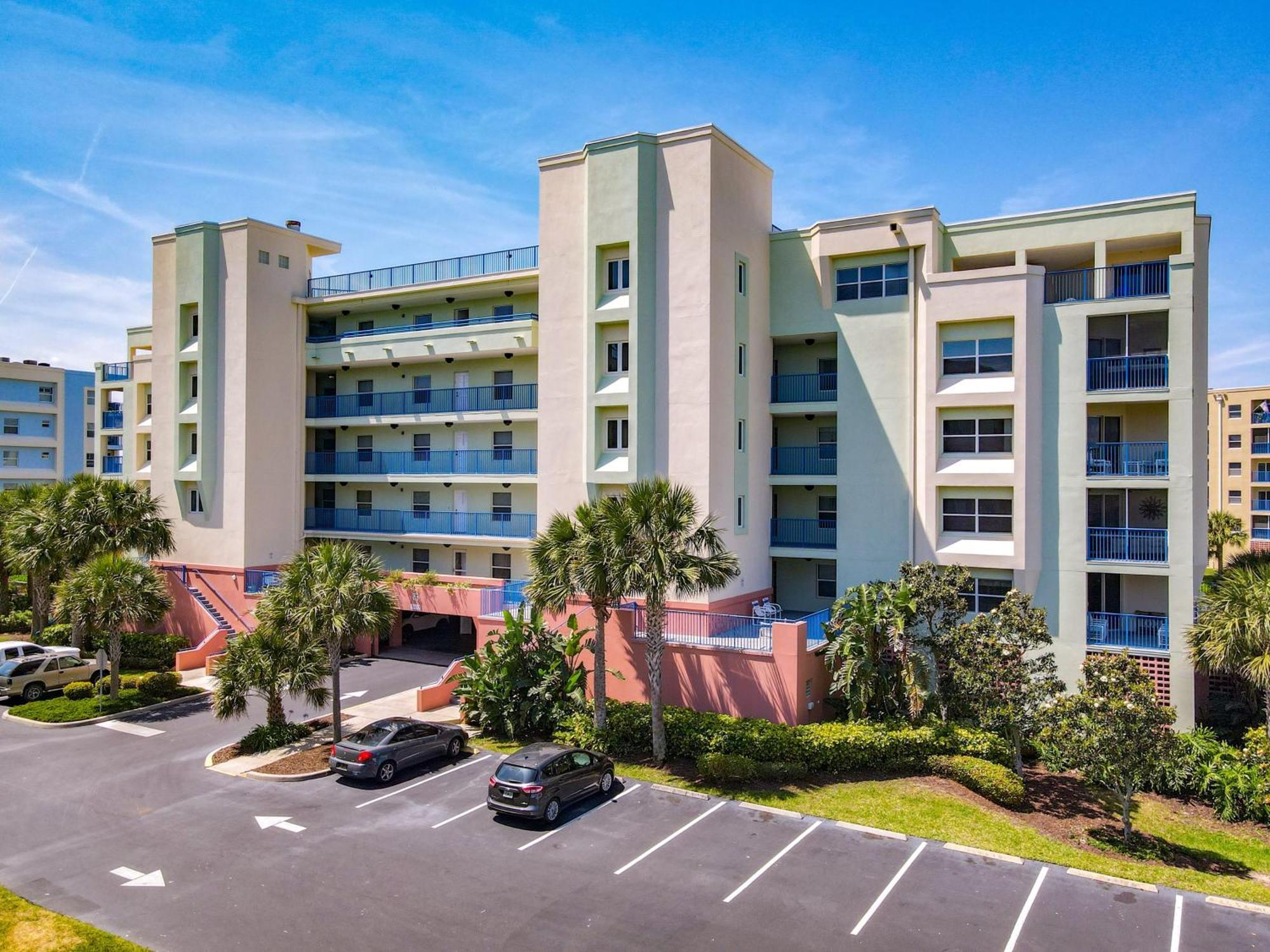 Oceanwalk 14-204 Access Pool Tennis Courts * New Smyrna Beach