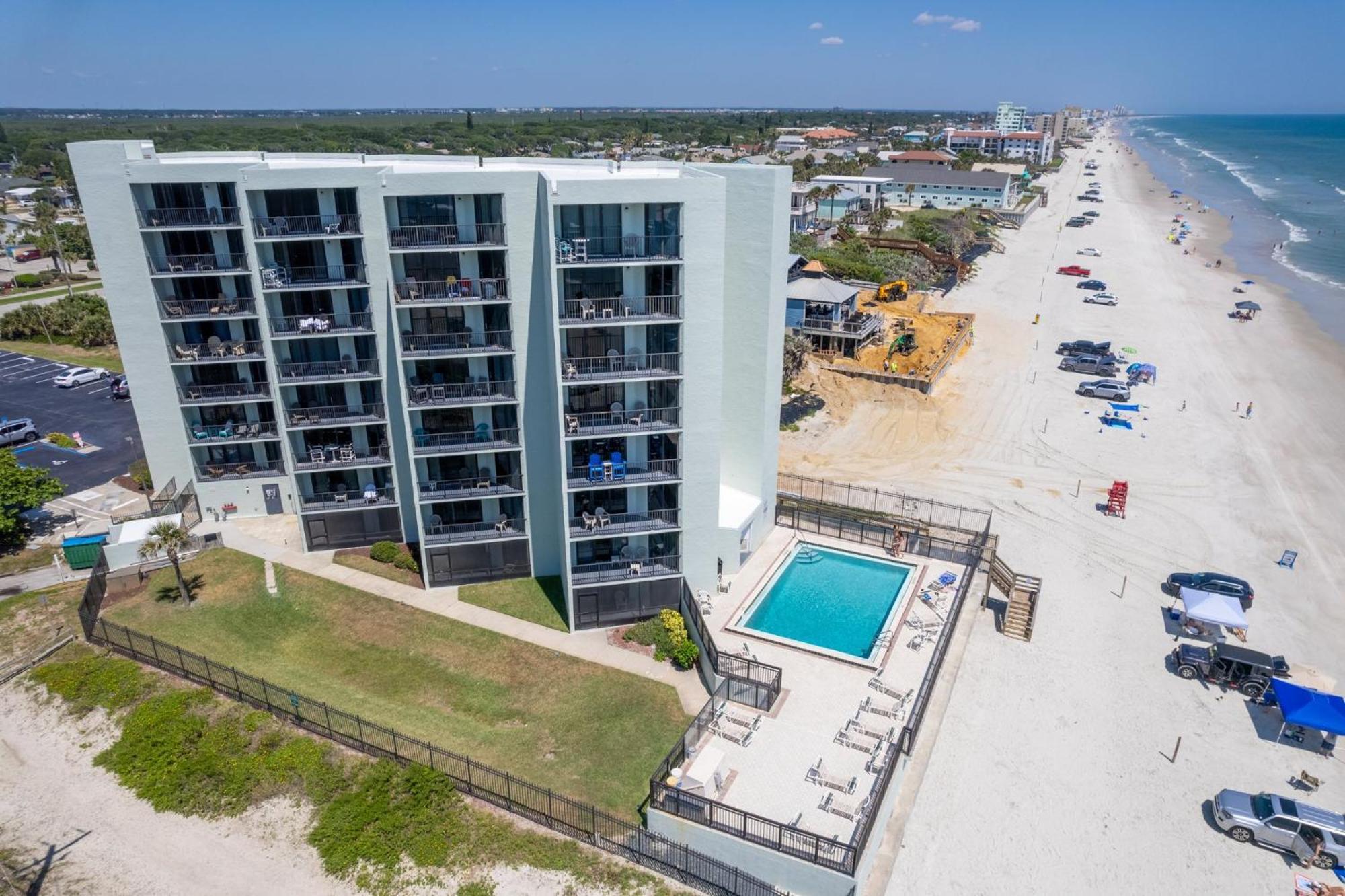 Ocean View With A Beachfront Pool At Ocean Trillium ~ 203 Apartment *