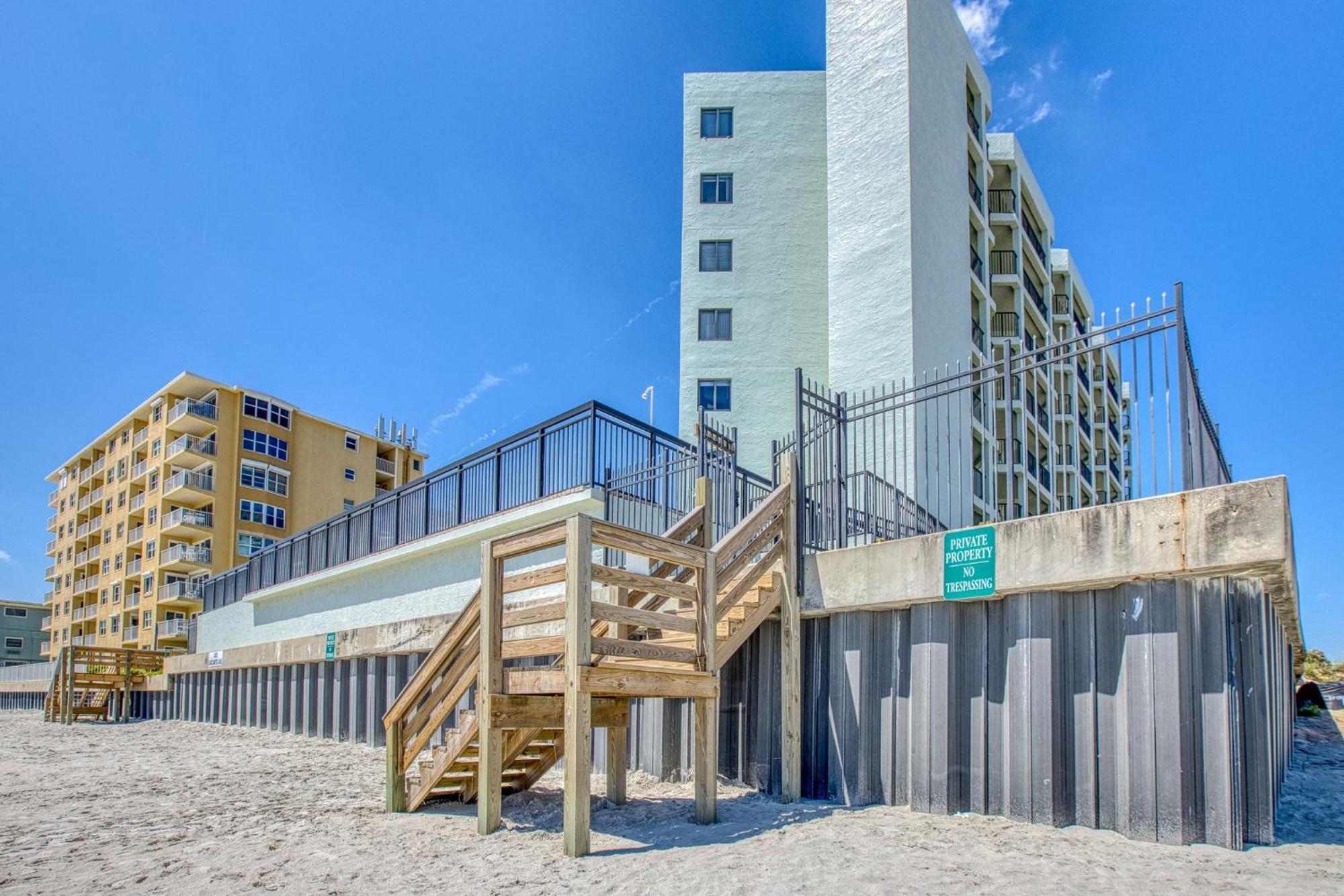 Ocean View With A Beachfront Pool At Ocean Trillium ~ 102 Apartment *
