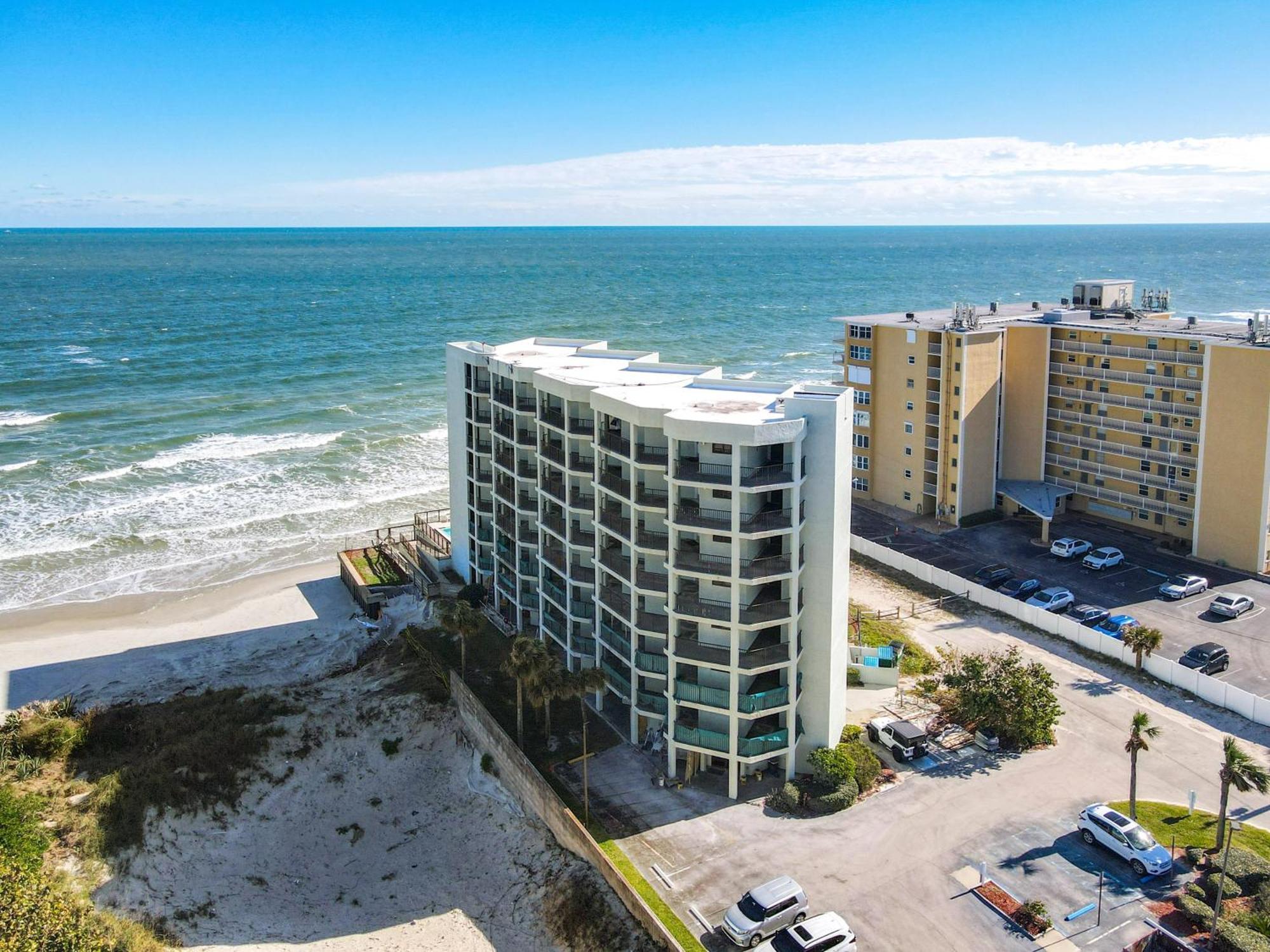 Ocean View With A Beachfront Pool At Ocean Trillium ~ 102 Apartment New Smyrna Beach