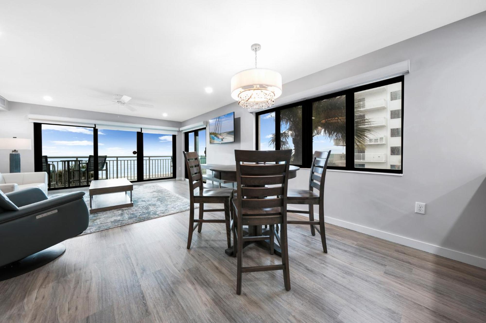 Direct Oceanfront Corner Condo, No-drive New Smyrna Beach, Large Southern Facing Balcony New Smyrna Beach