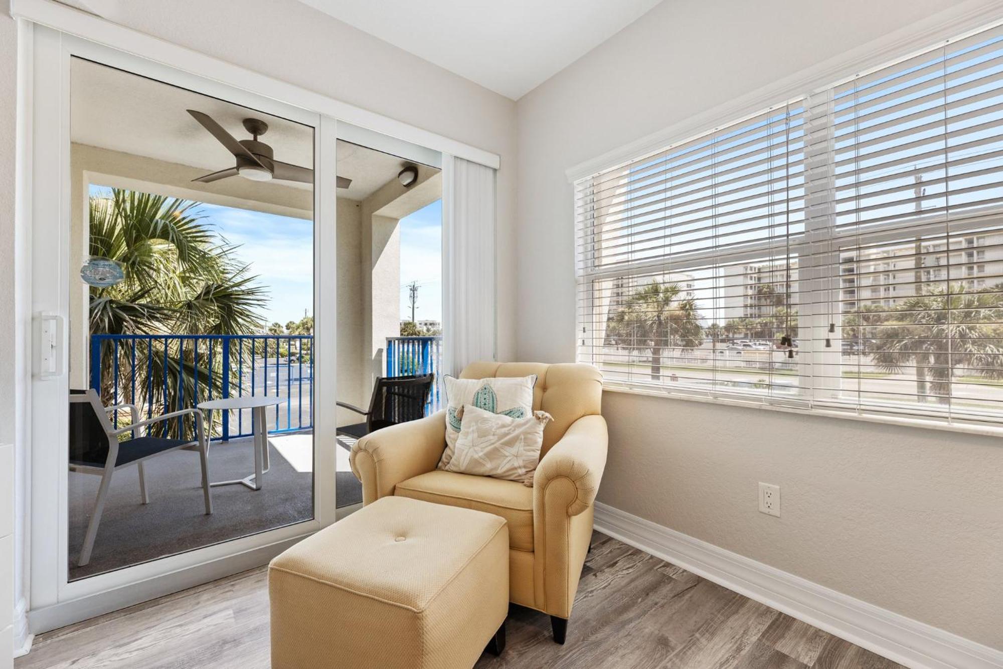 Apartment Ocean View Next To Pool And Amenities Corner Unit 3 Balconies Ow20-201