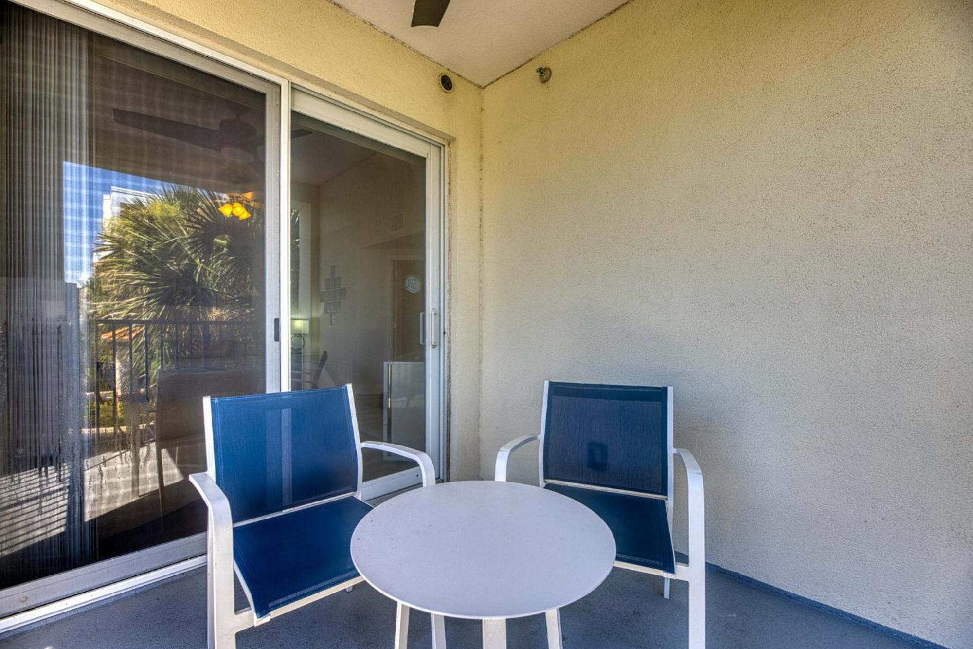 Ocean View Next To Pool And Amenities Corner Unit 3 Balconies Ow20-201 *