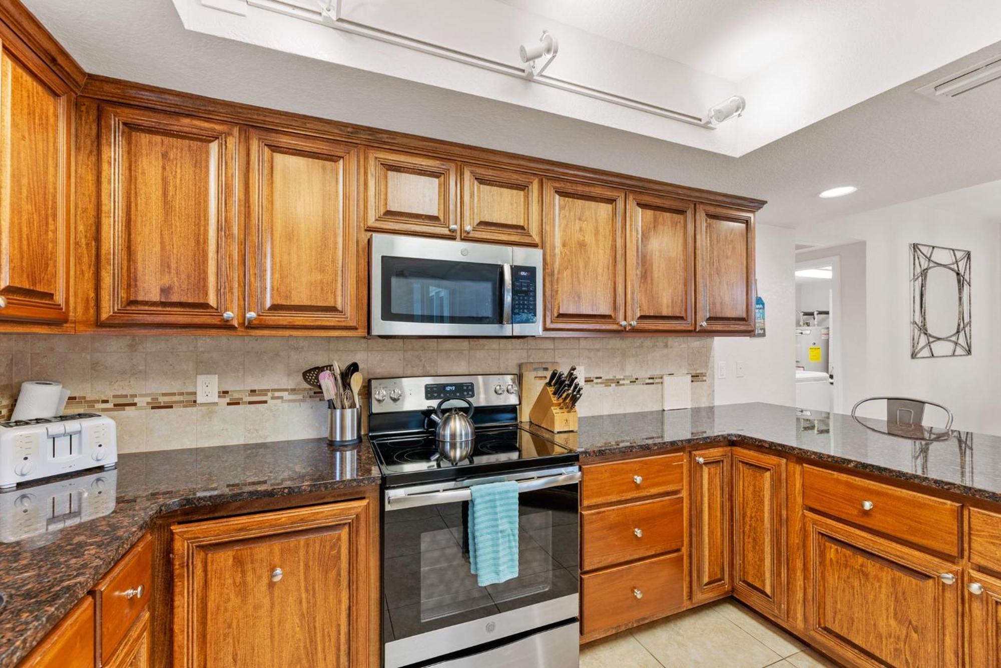 Ocean View Next To Pool And Amenities Corner Unit 3 Balconies Ow20-201