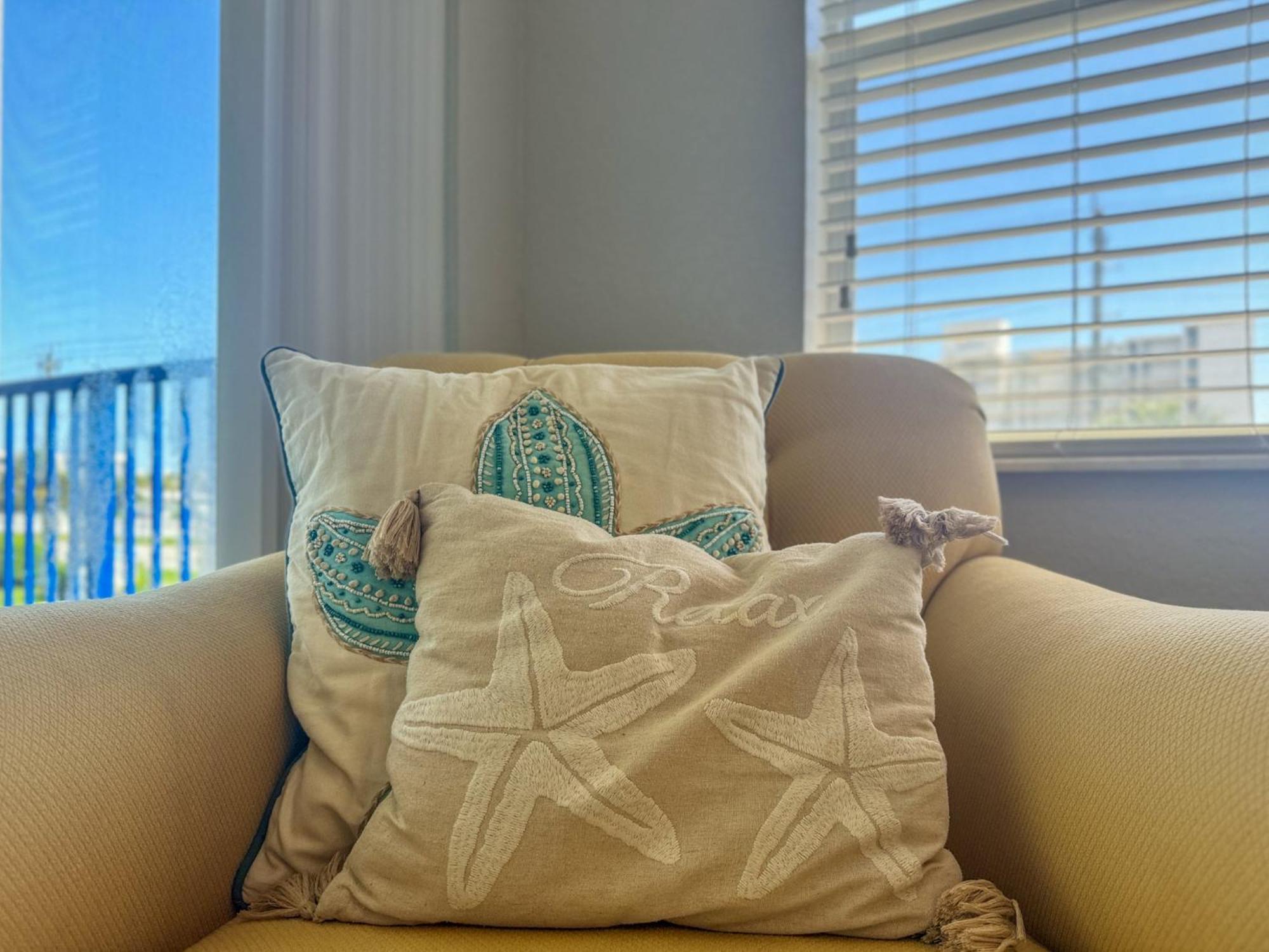 Ocean View Next To Pool And Amenities Corner Unit 3 Balconies Ow20-201 New Smyrna Beach