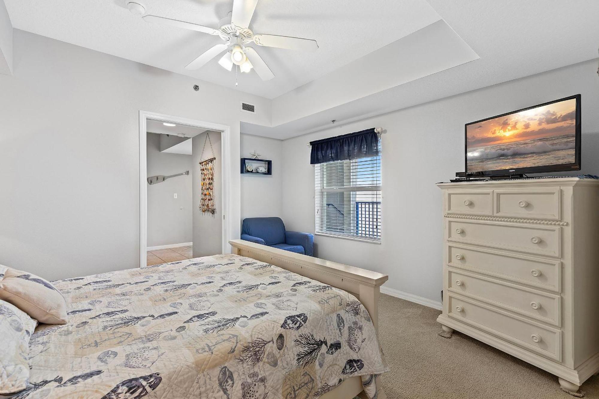 Oceanwalk 15-302 * New Smyrna Beach