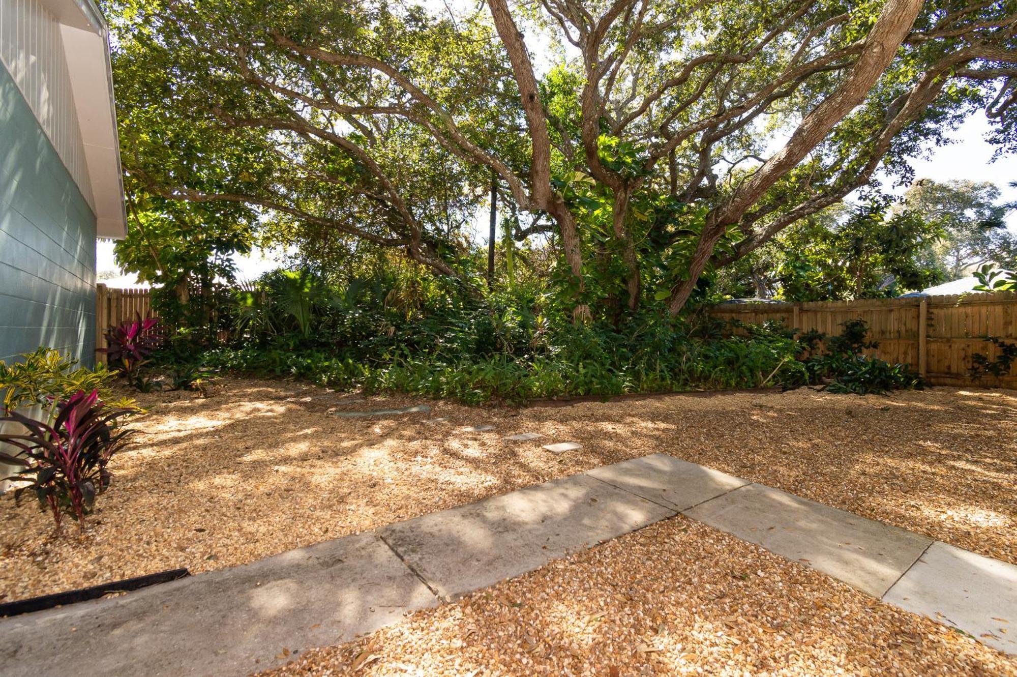 Slow Mocean Oasis ~ Minutes To The Holiday home
