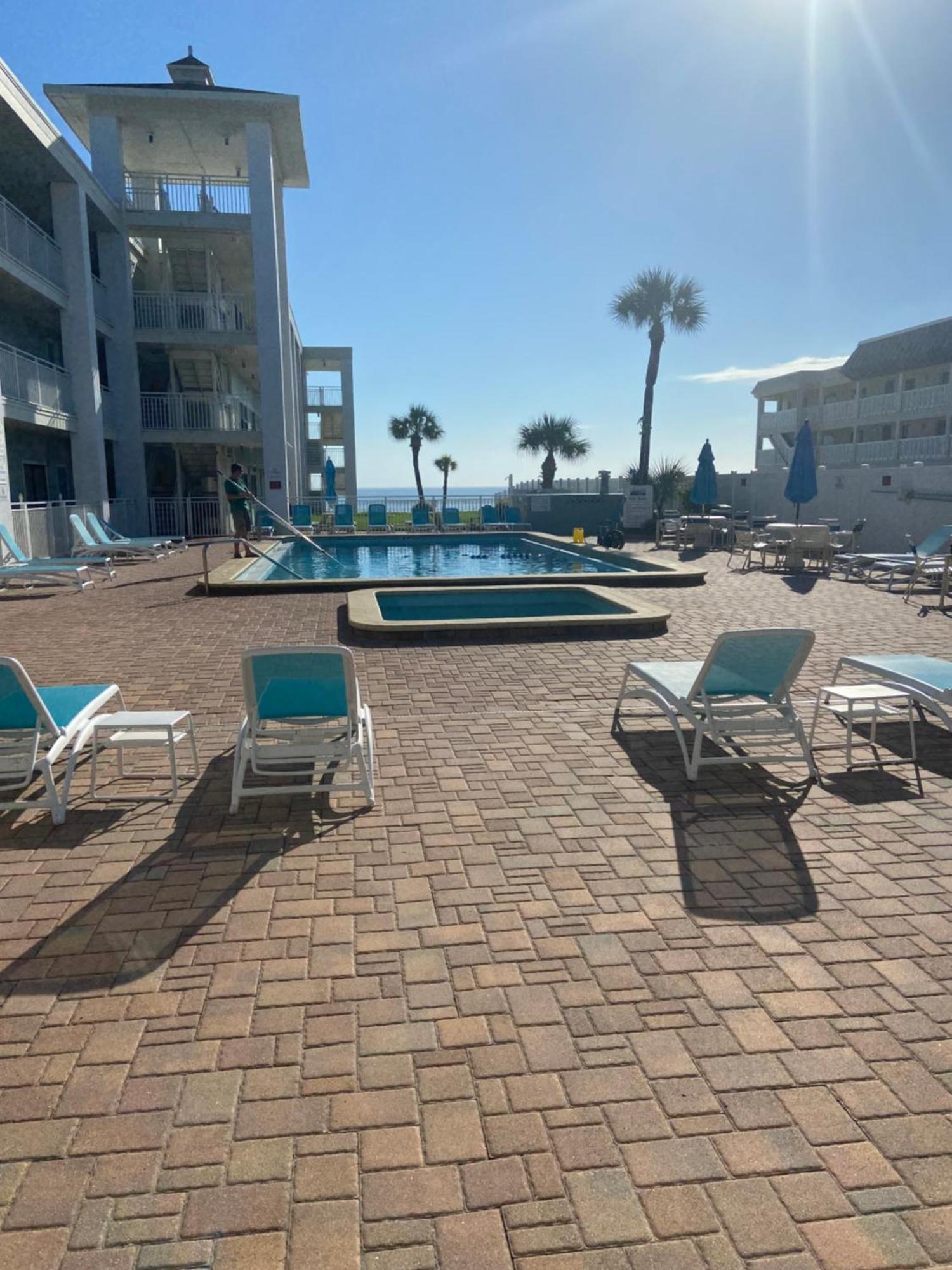 Aparthotel Coastal Waters 103 New Smyrna Beach