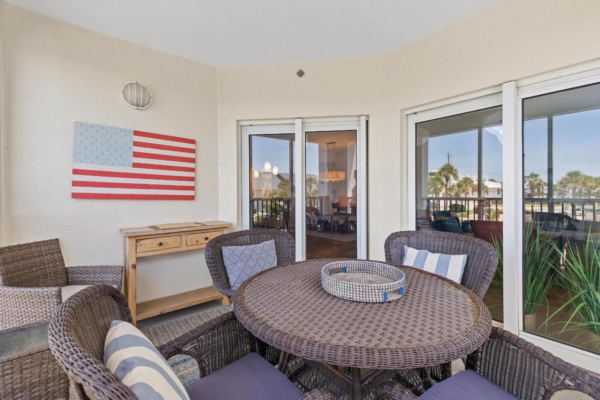 Oceanwalk 3-201 Holiday home New Smyrna Beach