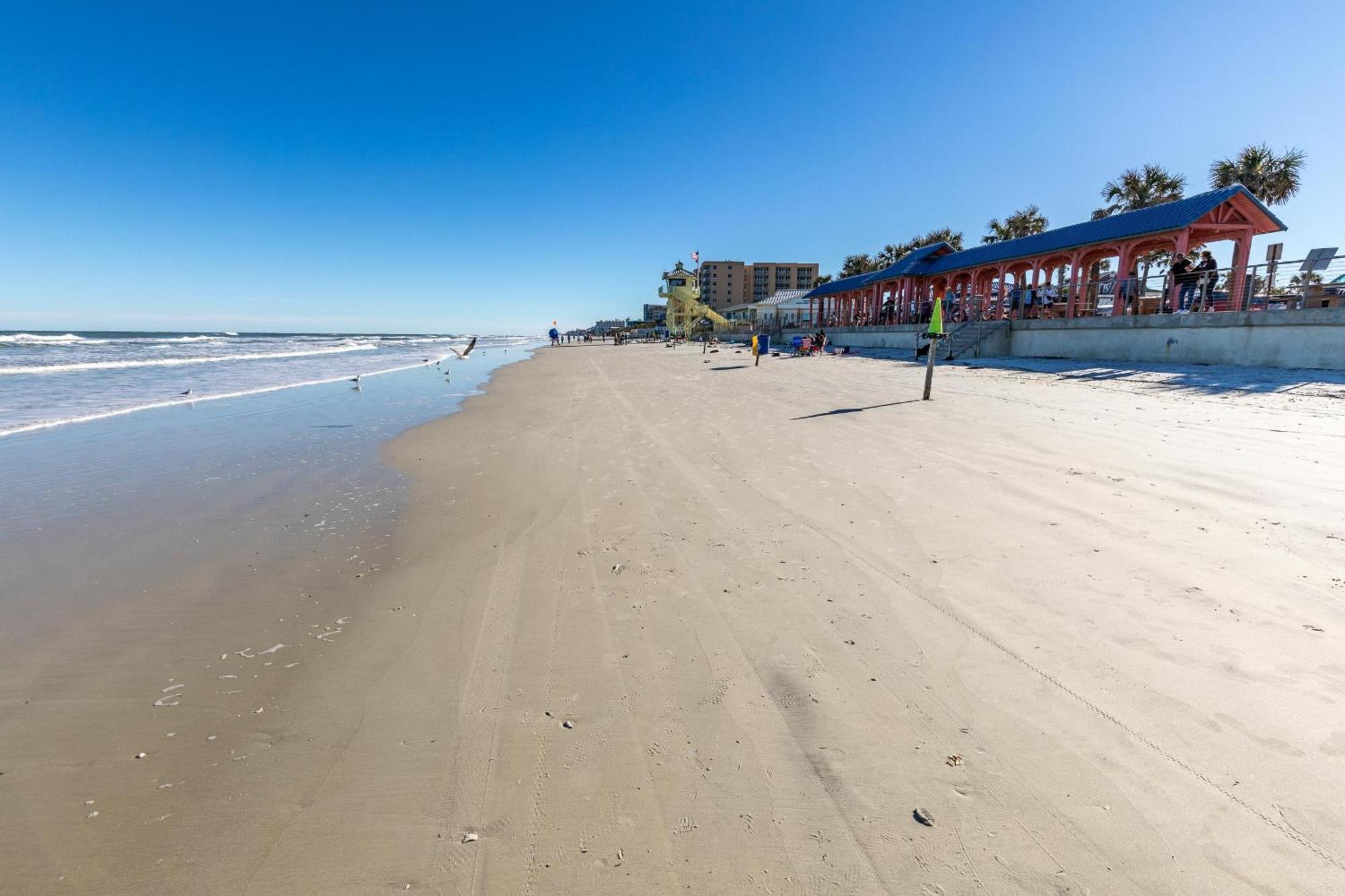 Oceanwalk 15-302 Holiday home New Smyrna Beach