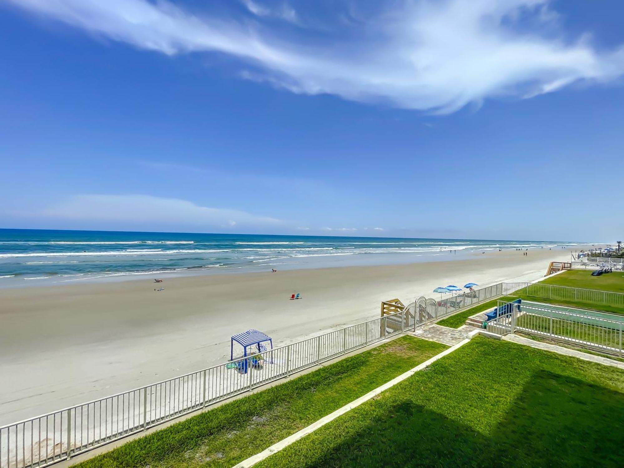 Apartment Lovely Direct Beachfront - Ha10
