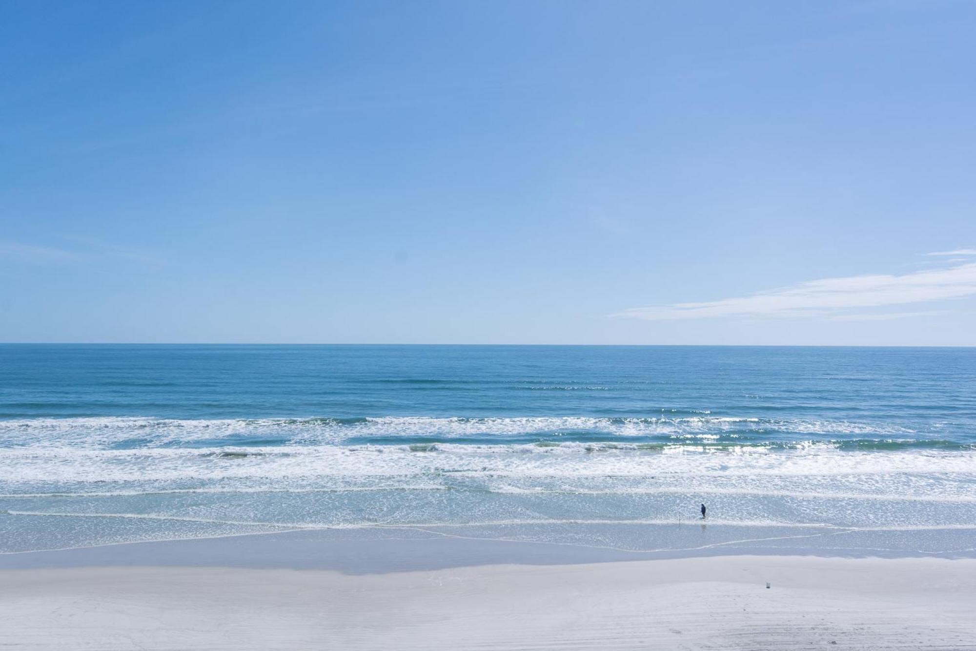 Gorgeous Beachfront - Quiet Complex - Ph6a