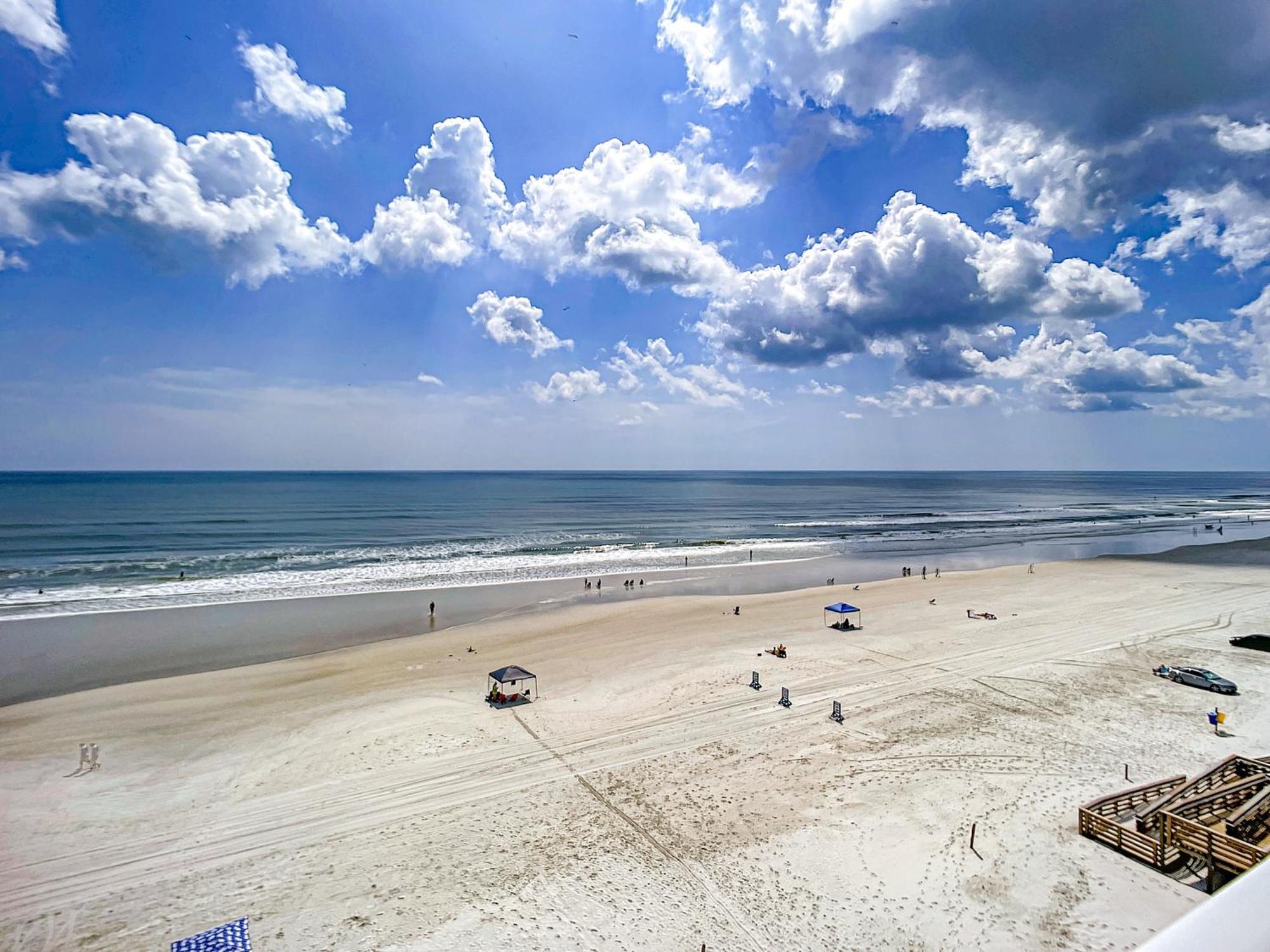 Gorgeous Beachfront - Quiet Complex - Ph6a Apartment