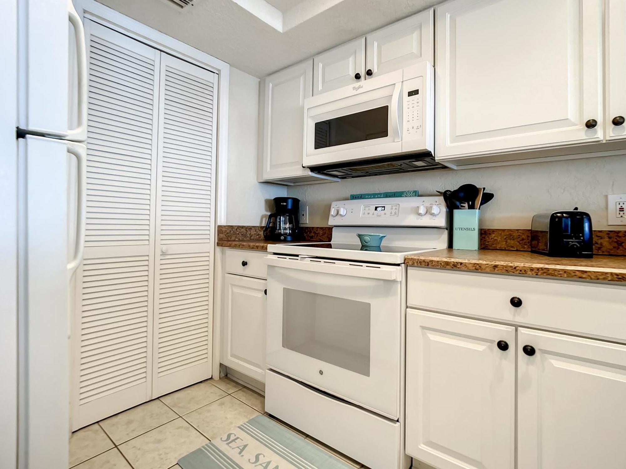 Gorgeous Beachfront - Quiet Complex - Ph6a Apartment New Smyrna Beach