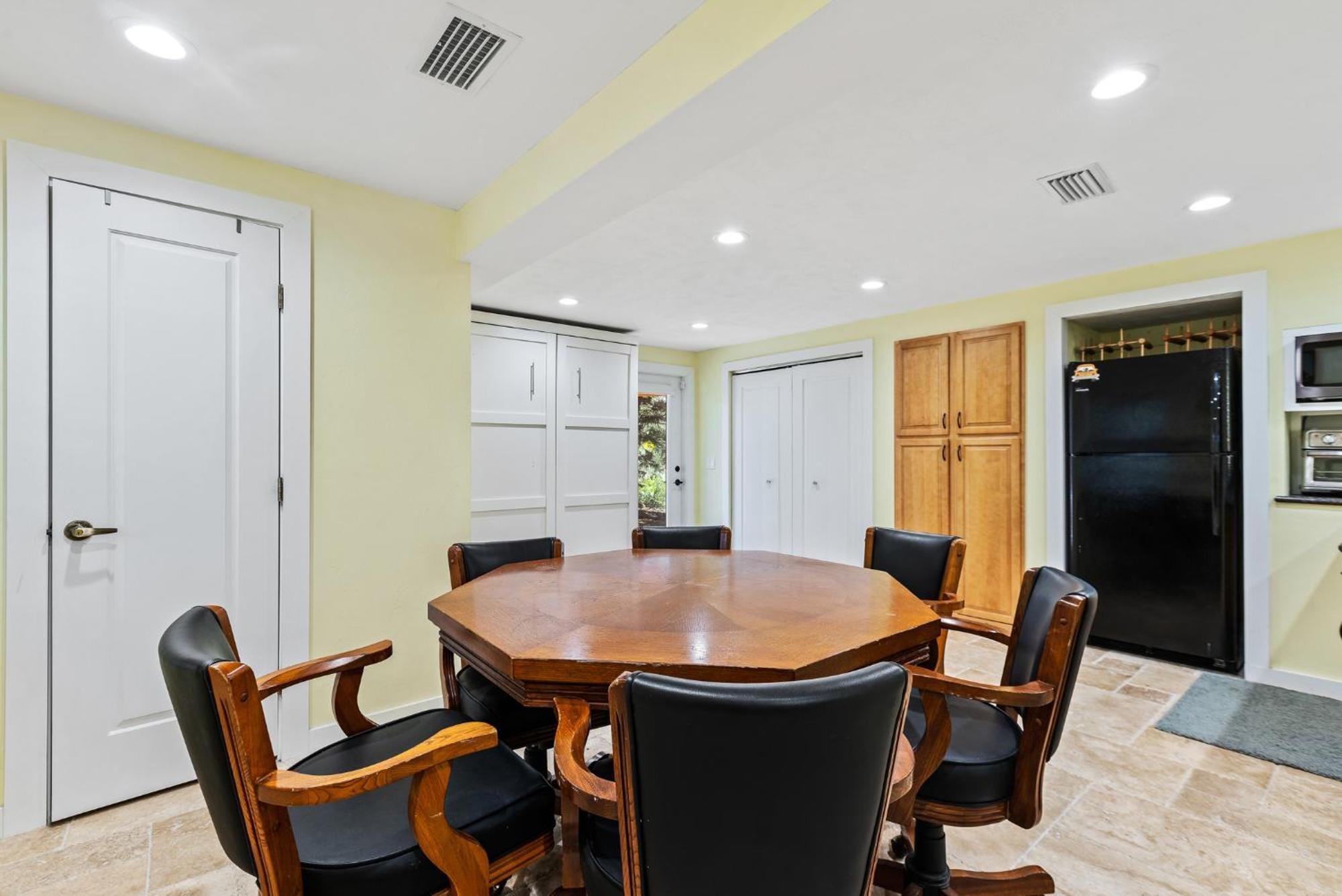 Timeless Tides - Oceanfront Retreat! Amazing Deck & Hot Tub On Car Free 5807s *