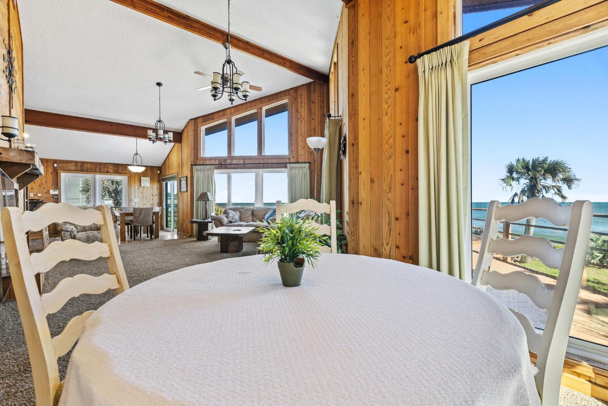 Holiday home Timeless Tides - Oceanfront Retreat! Amazing Deck & Hot Tub On Car Free 5807s New Smyrna Beach