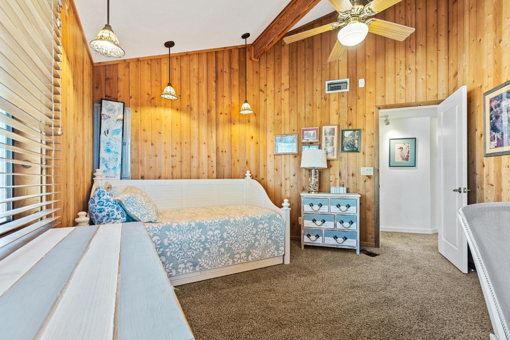 Holiday home Timeless Tides - Oceanfront Retreat! Amazing Deck & Hot Tub On Car Free 5807s *