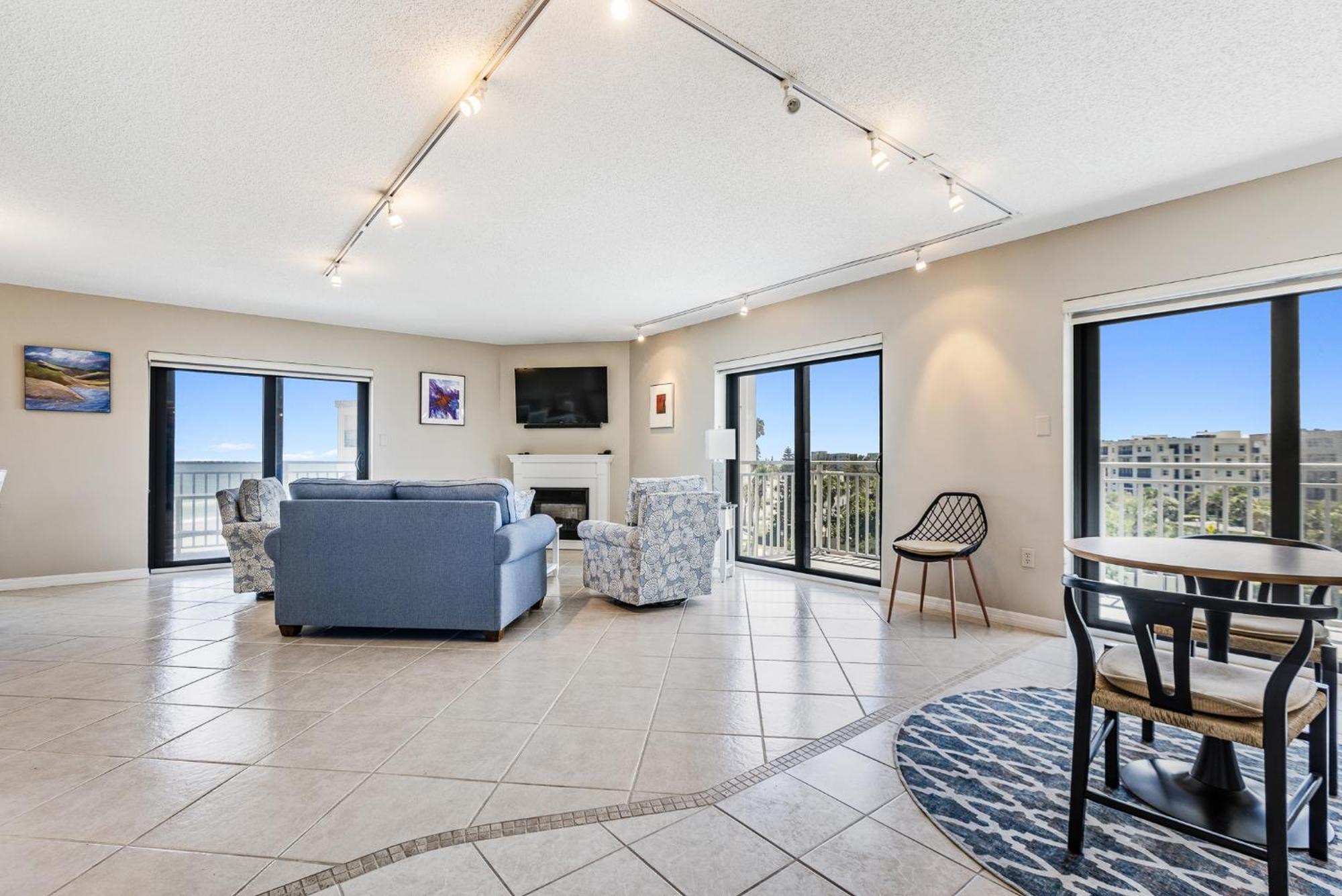Oceanfront Retreat - Stunning Views & Amenities - Seascape Towers 426 New Smyrna Beach