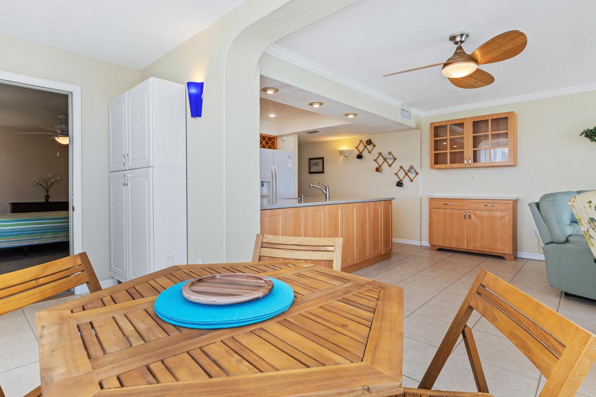 Oceanfront Corner Unit! Pool Views On Car Free Beach! Smyrna Club B219 * New Smyrna Beach