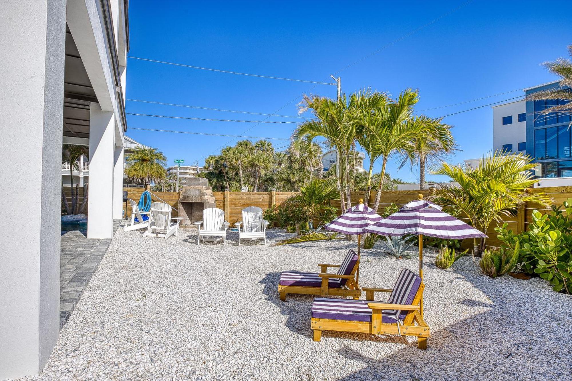 Apartment Sunrise Hideaway - Ocean View Luxury Pool - 350 Feet To The *