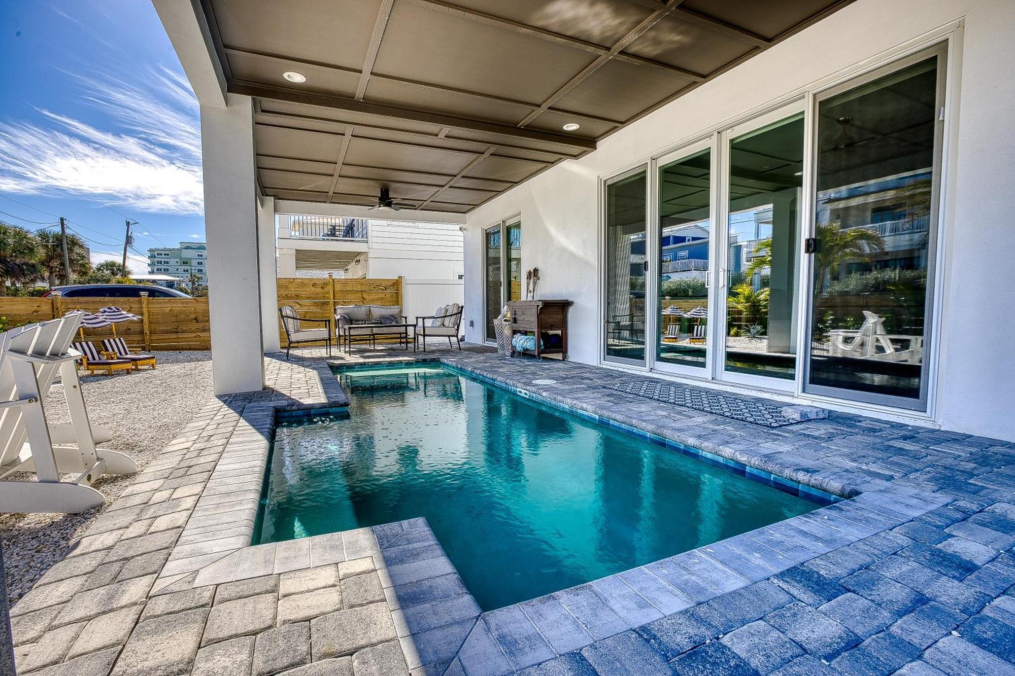 Sunrise Hideaway - Ocean View Luxury Pool - 350 Feet To The Apartment *