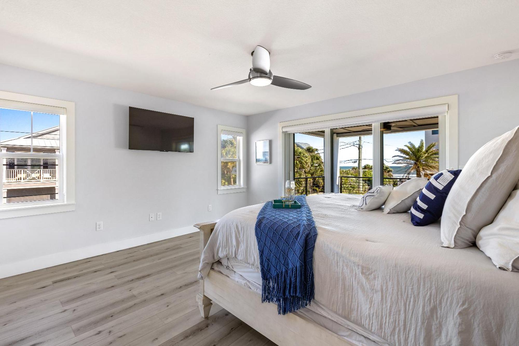 Apartment Sunrise Hideaway - Ocean View Luxury Pool - 350 Feet To The *
