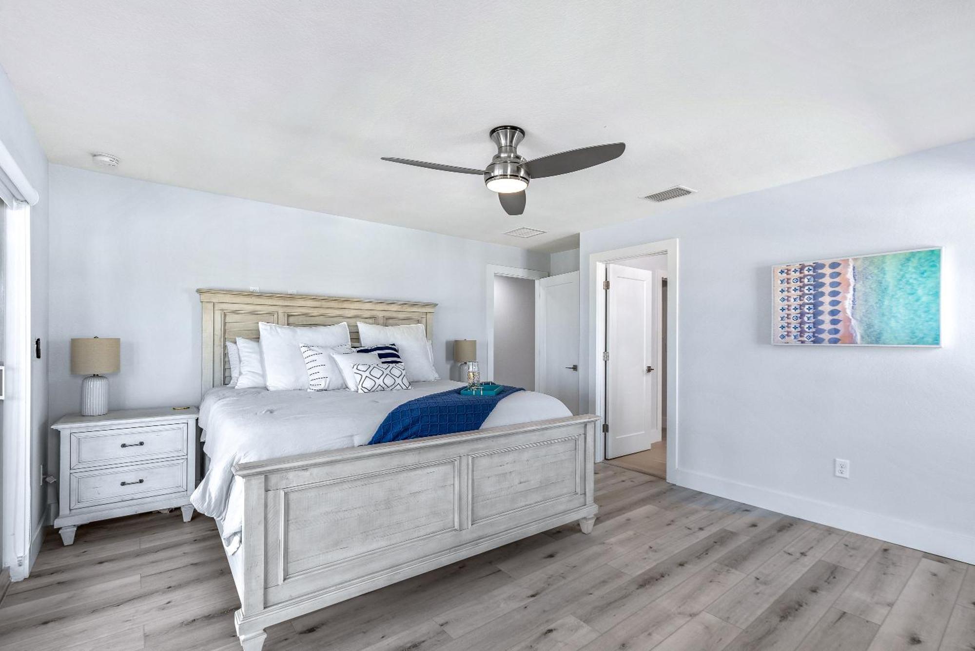 Apartment Sunrise Hideaway - Ocean View Luxury Pool - 350 Feet To The *