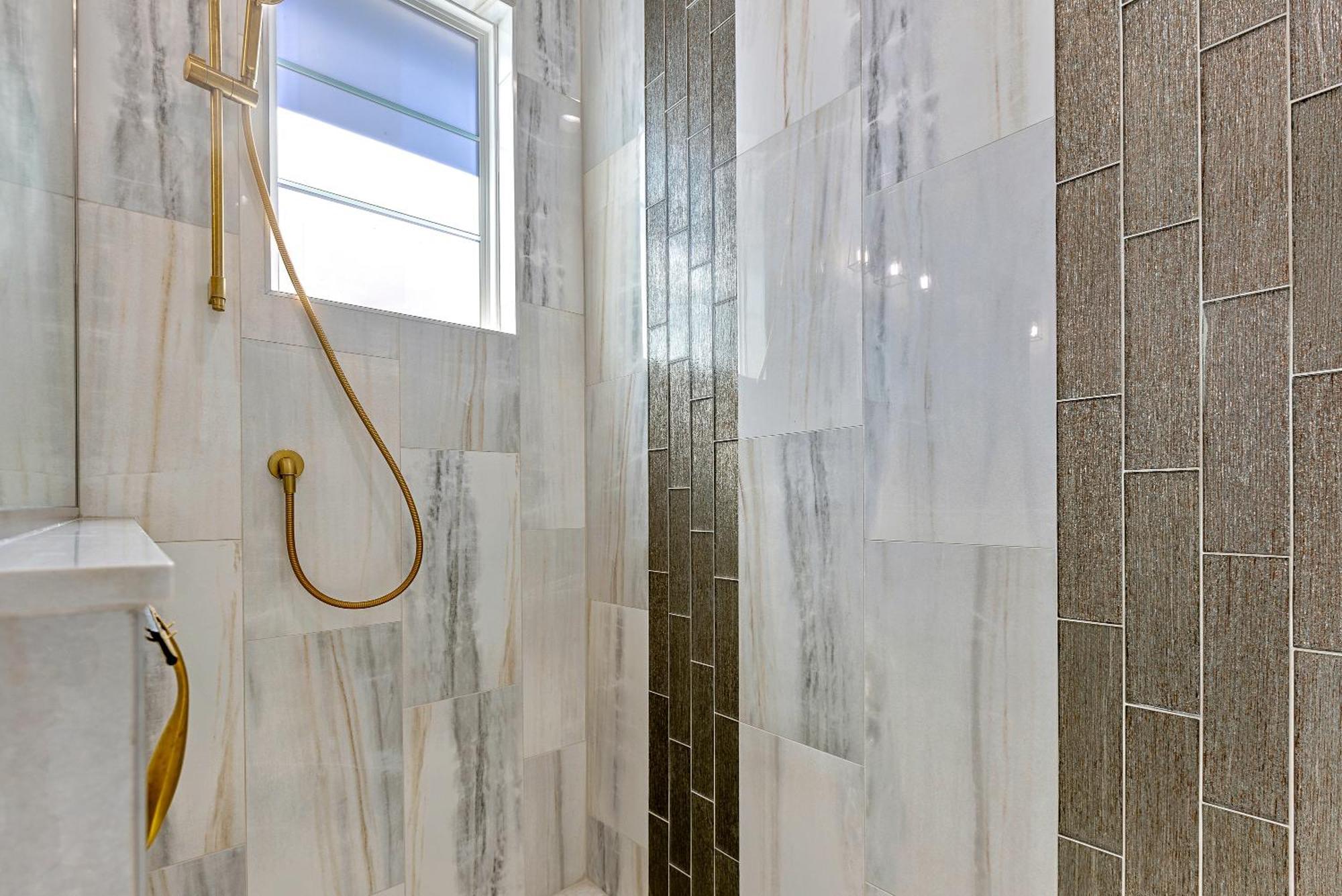Apartment Sunrise Hideaway - Ocean View Luxury Pool - 350 Feet To The *