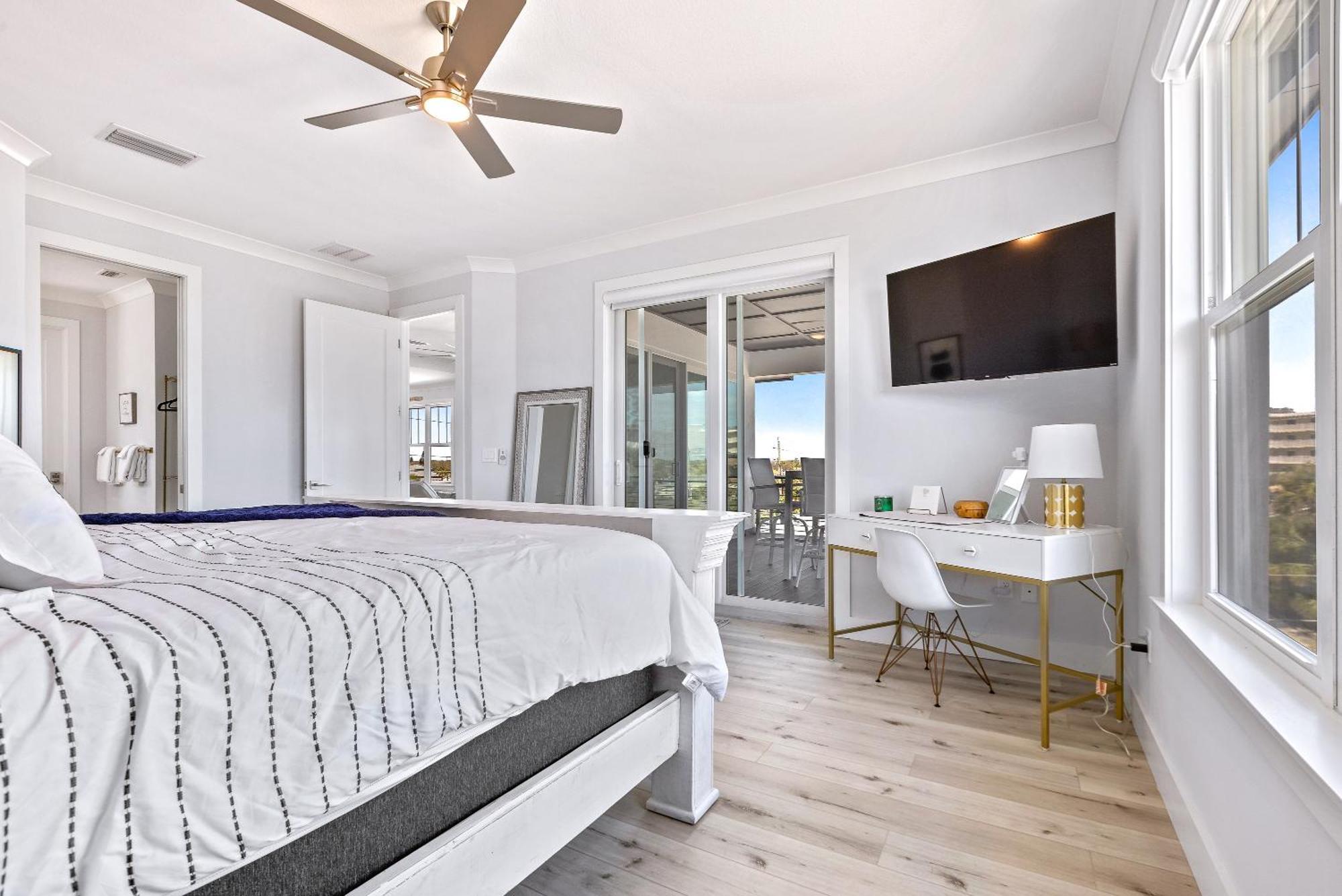 Apartment Sunrise Hideaway - Ocean View Luxury Pool - 350 Feet To The