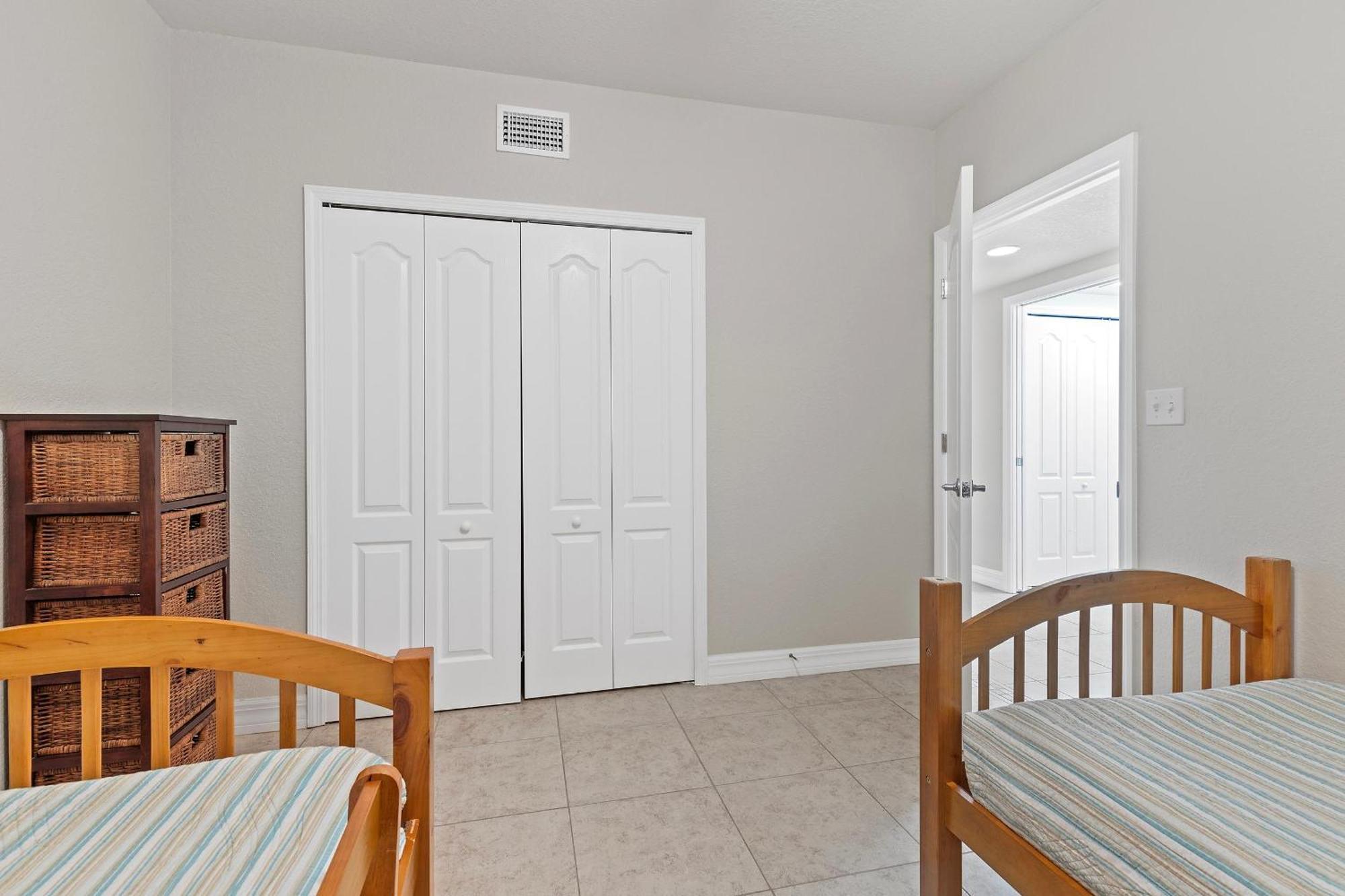 Oceanwalk 13-403 Holiday home New Smyrna Beach