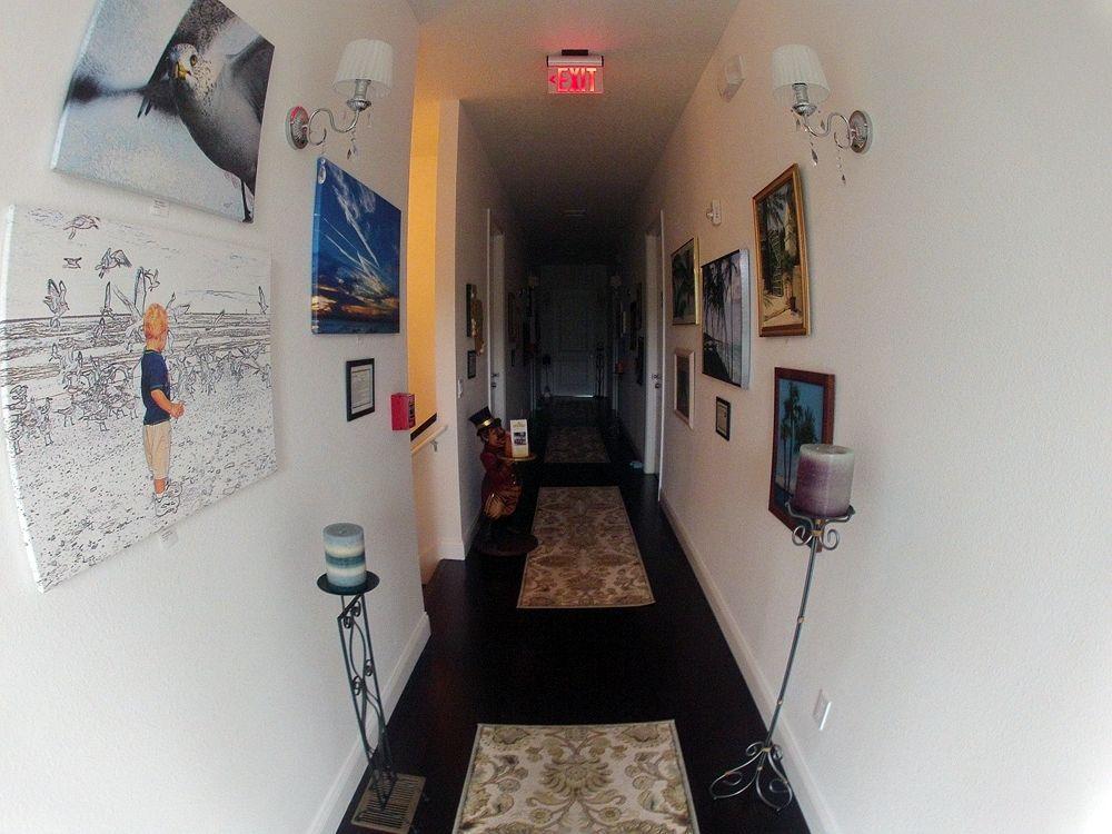 On The Avenue 4* New Smyrna Beach