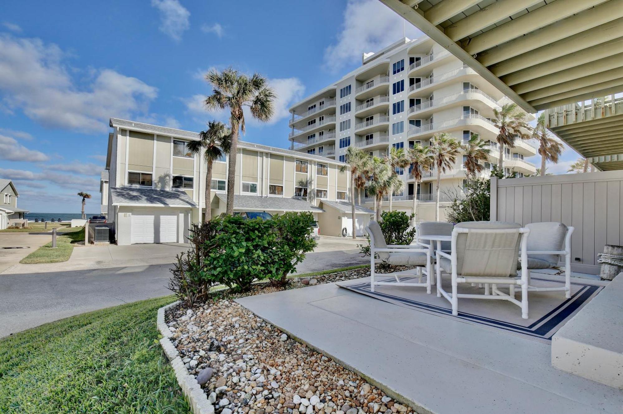 Zen Retreat - Ocean View Townhouse -no Drive Holiday home New Smyrna Beach
