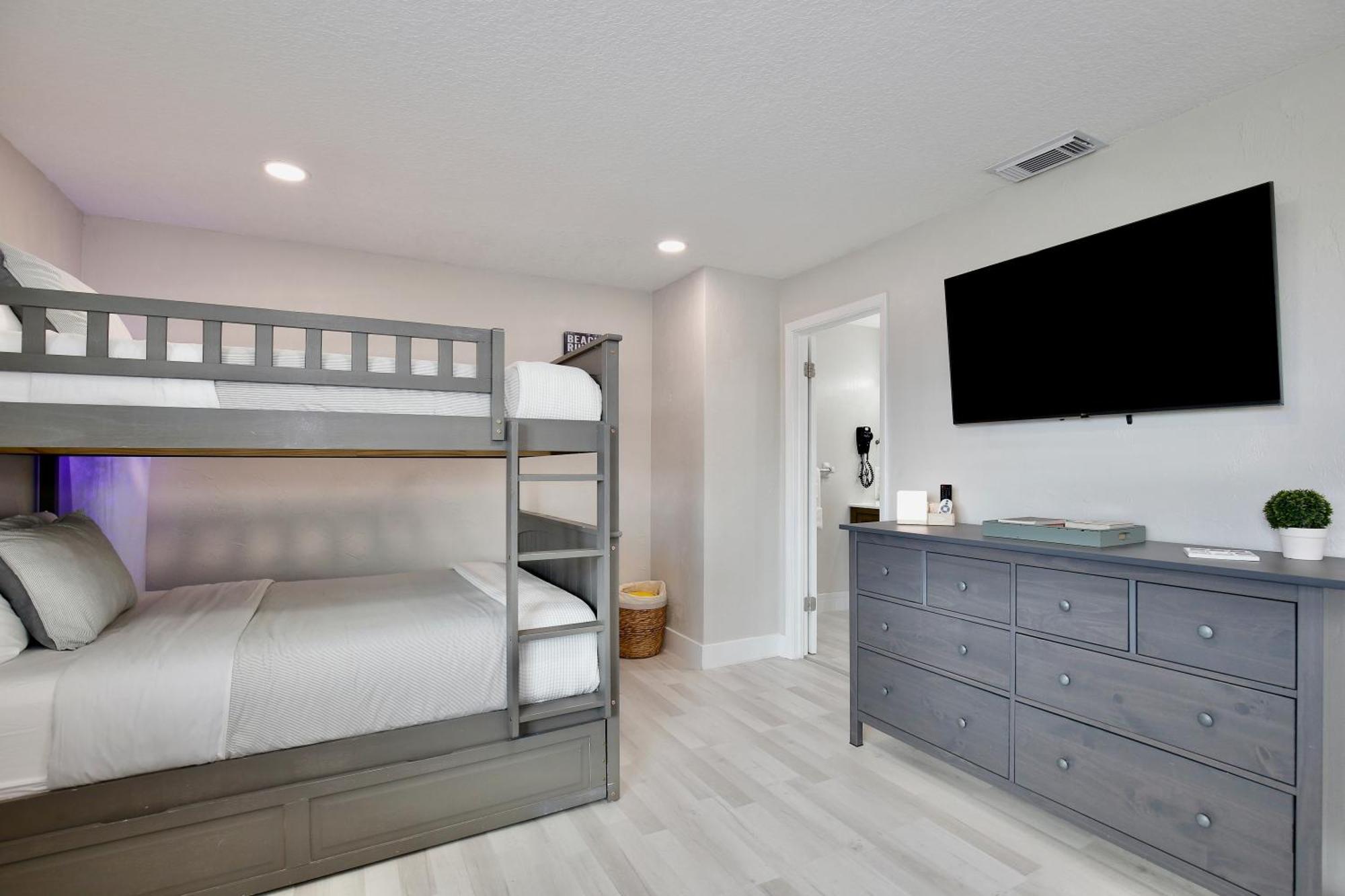 Holiday home Zen Retreat - Ocean View Townhouse -no Drive New Smyrna Beach