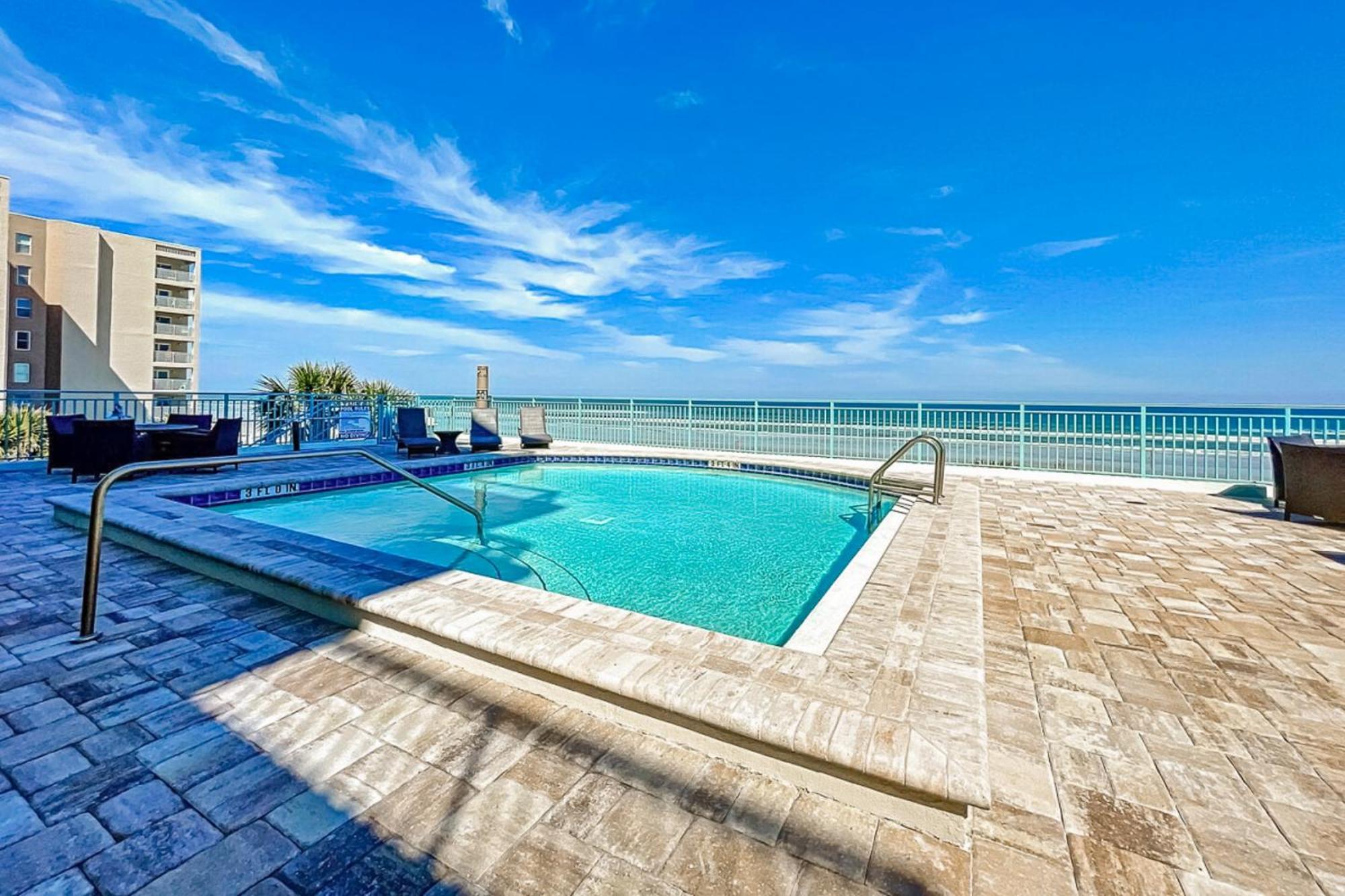 The Wave 202 Apartment *