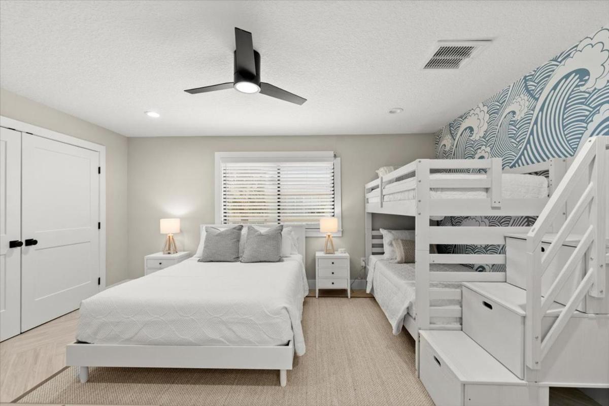 Renovated Townhouse W Stunning Views Of The Ocean Apartment *