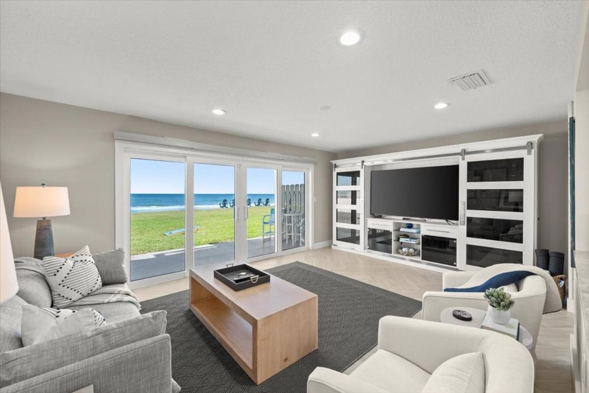 Apartment Renovated Townhouse W Stunning Views Of The Ocean *