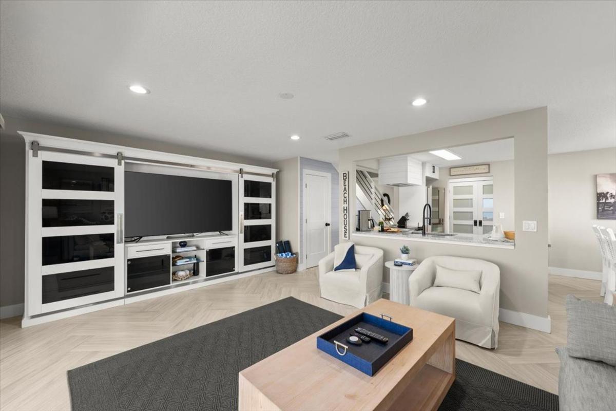 Renovated Townhouse W Stunning Views Of The Ocean New Smyrna Beach