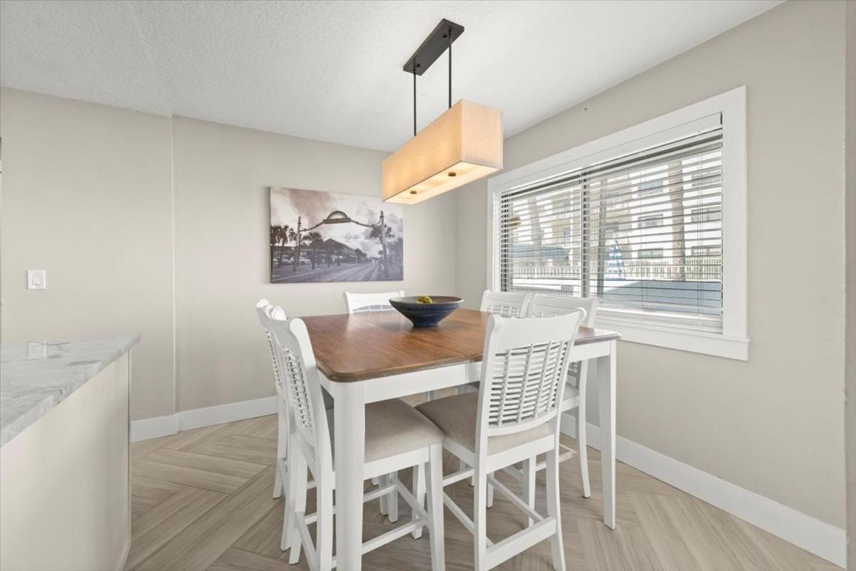 Renovated Townhouse W Stunning Views Of The Ocean New Smyrna Beach