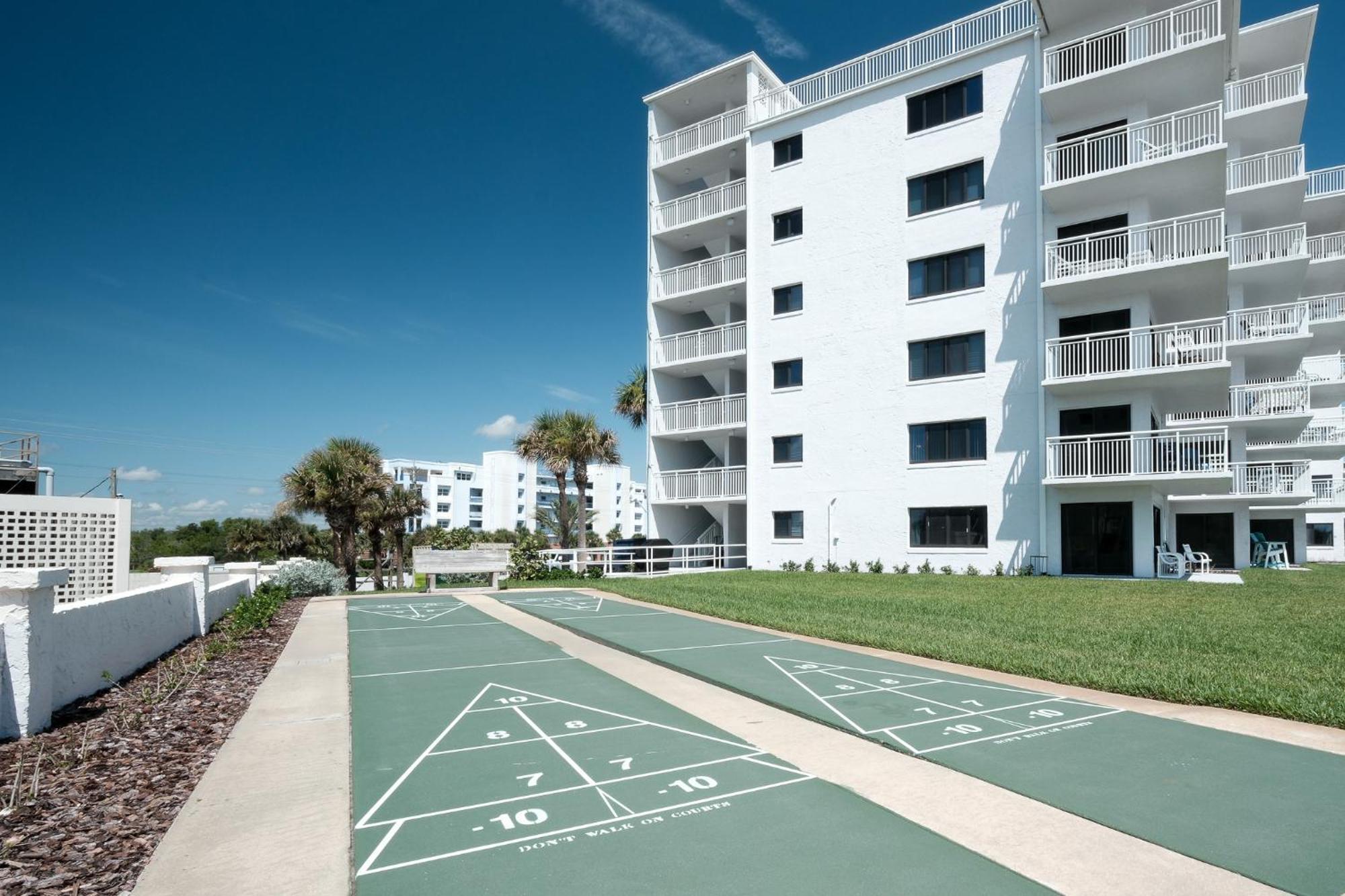 Oceanfront Corner Views With Wrap Around Balcony And Complex Pool * New Smyrna Beach