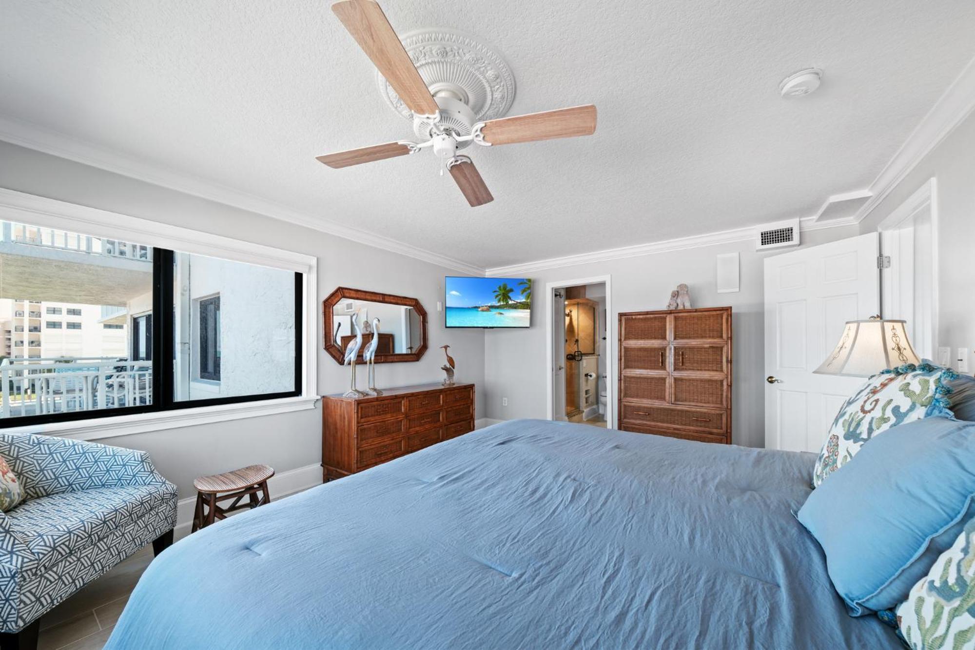 Holiday home Oceanfront Corner Views With Wrap Around Balcony And Complex Pool New Smyrna Beach