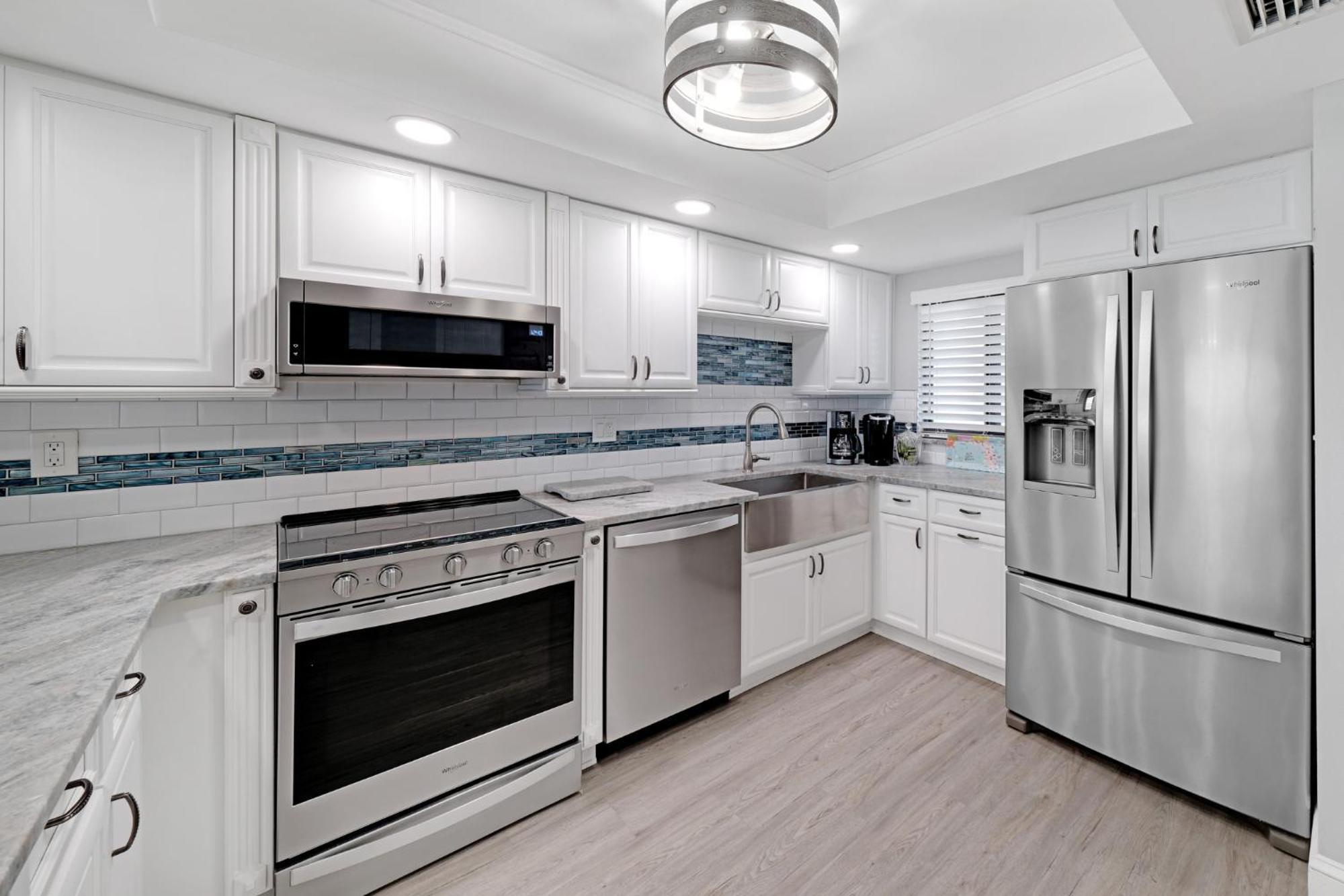 Holiday home Stunning Beachfront View And Large Balcony With Pool Access New Smyrna Beach