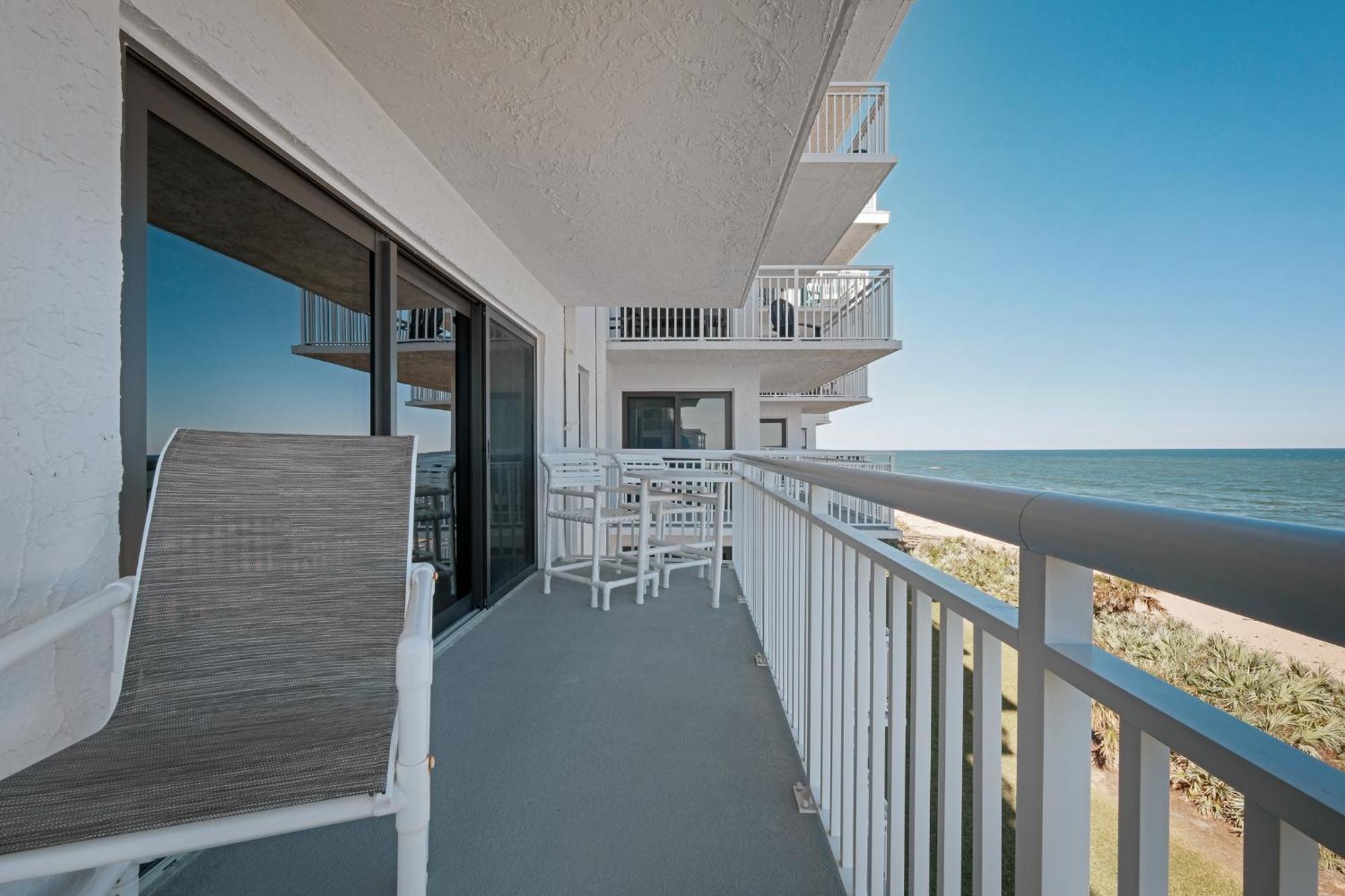 Holiday home Spectacular Views From Oceanfront Located On The No-drive Beach! New Smyrna Beach